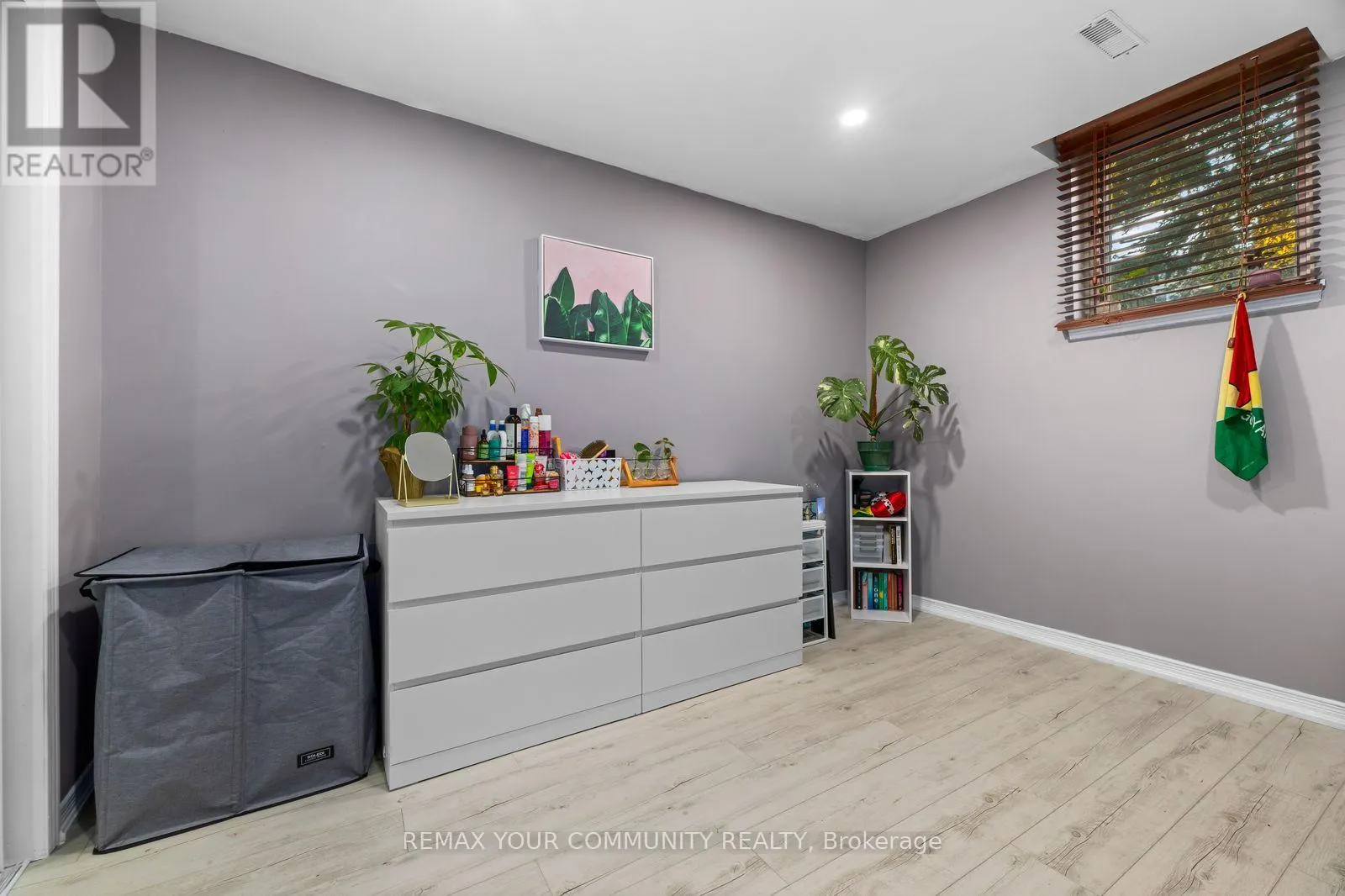 2382 ANNAN WOODS DRIVE