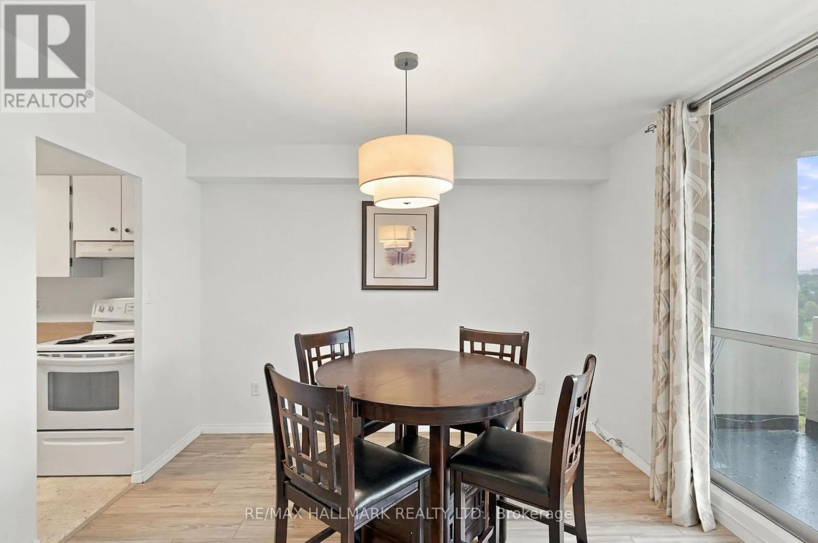 1419 - 1 MASSEY SQUARE