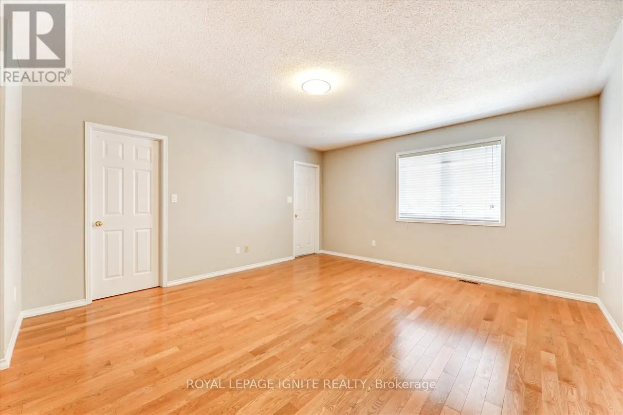 32 TANSLEY CRESCENT