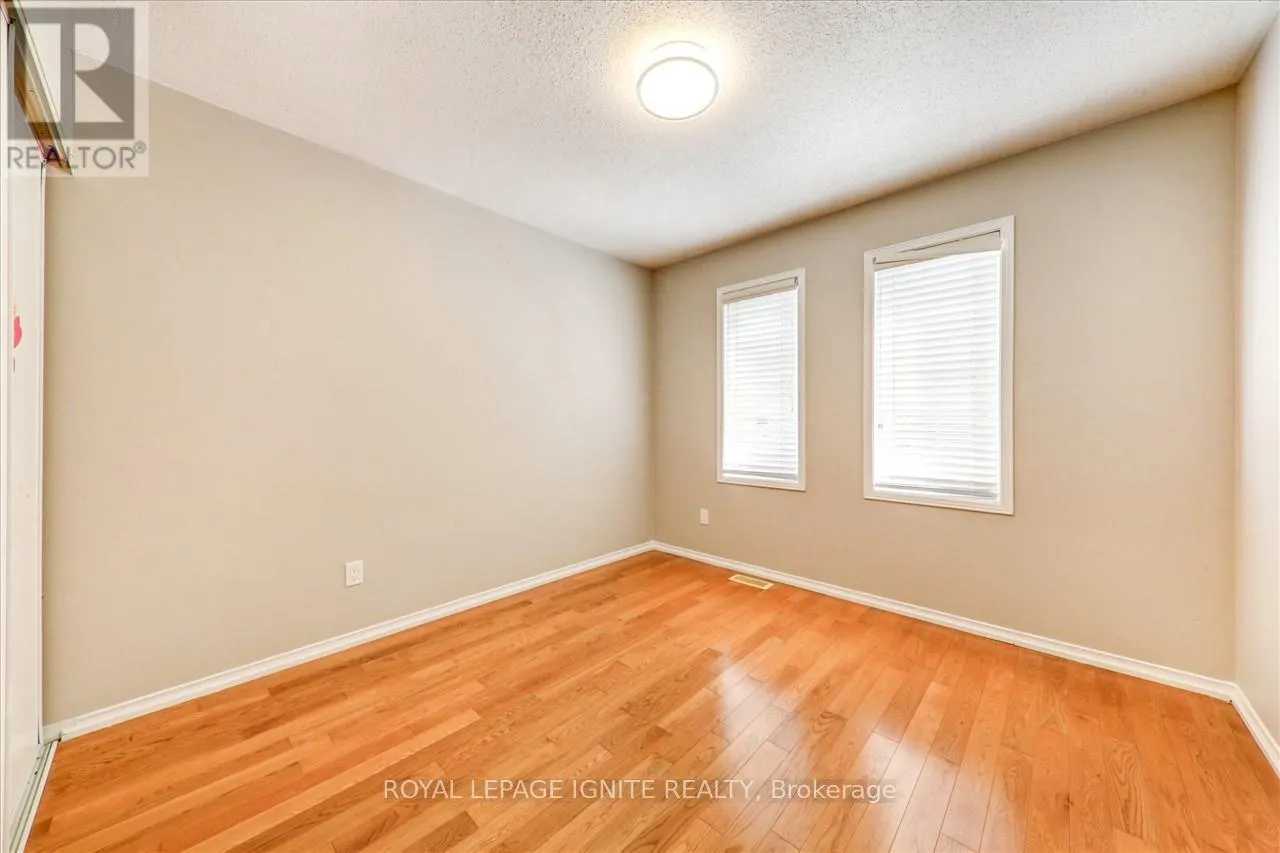 32 TANSLEY CRESCENT