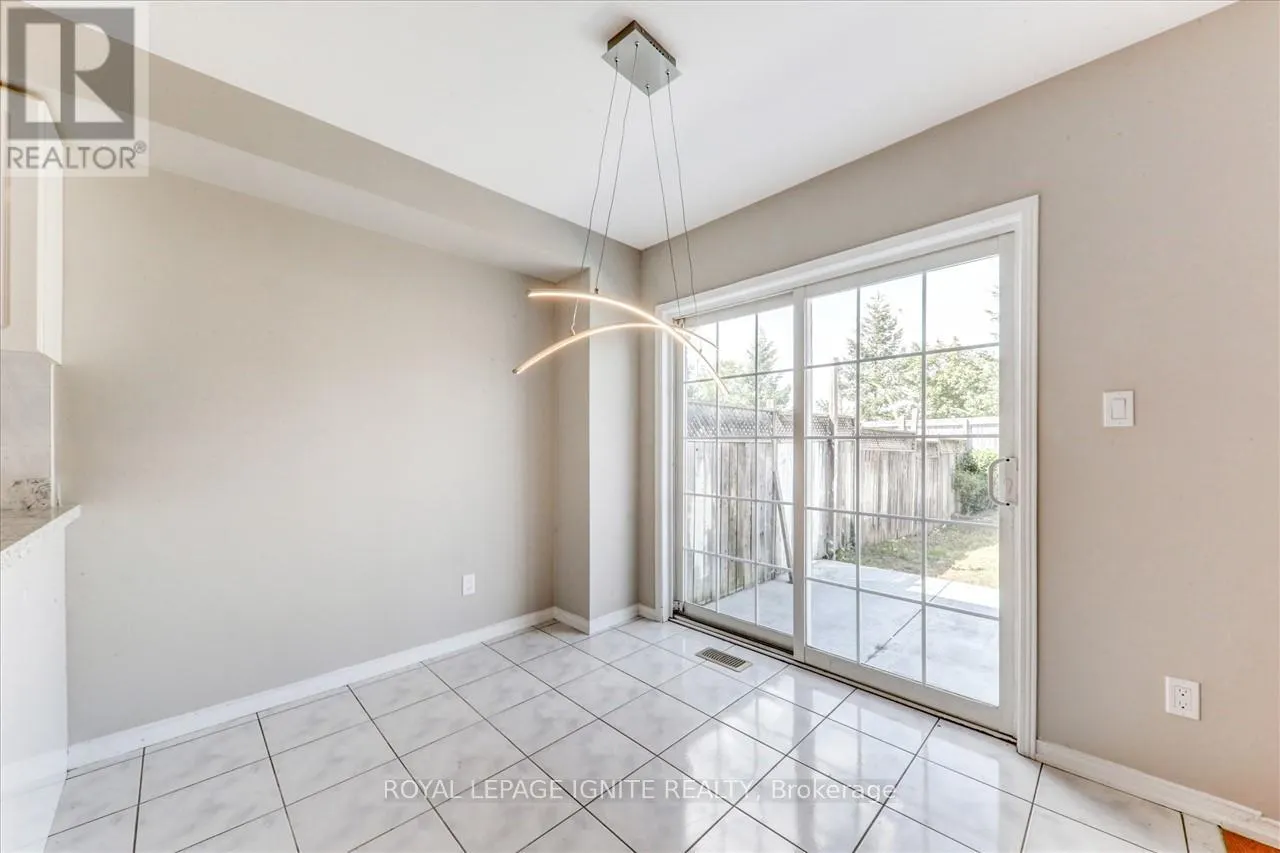 32 TANSLEY CRESCENT