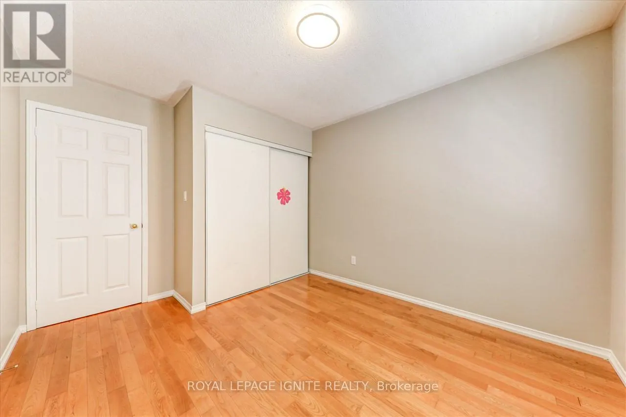 32 TANSLEY CRESCENT