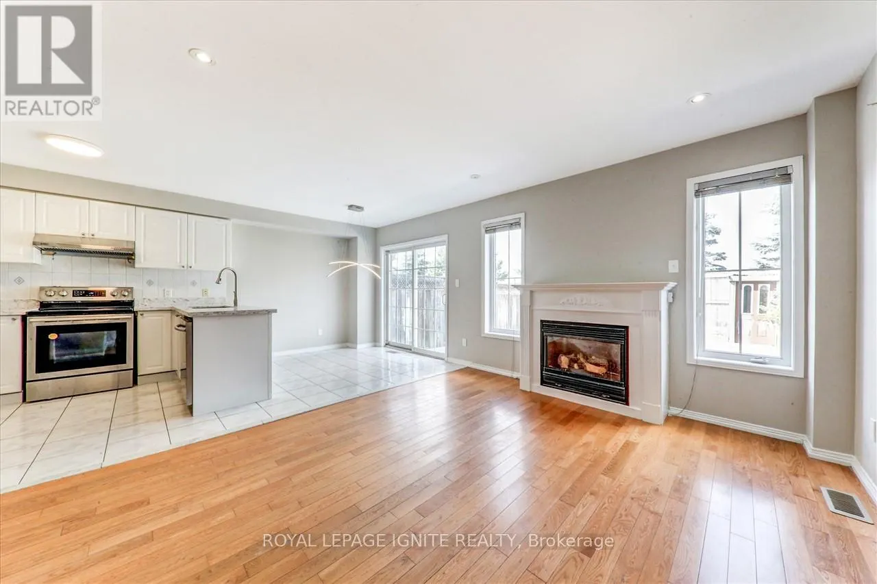 32 TANSLEY CRESCENT