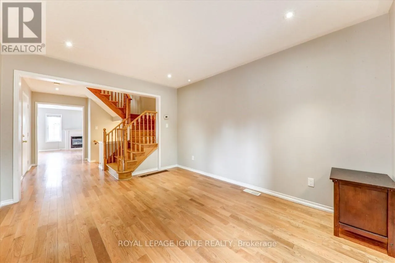 32 TANSLEY CRESCENT