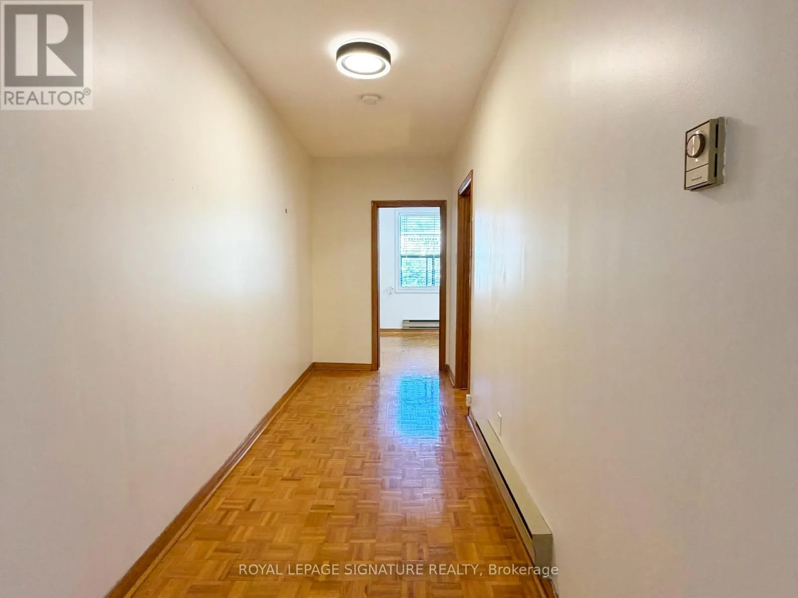 2ND FLR - 455 B DANFORTH AVENUE