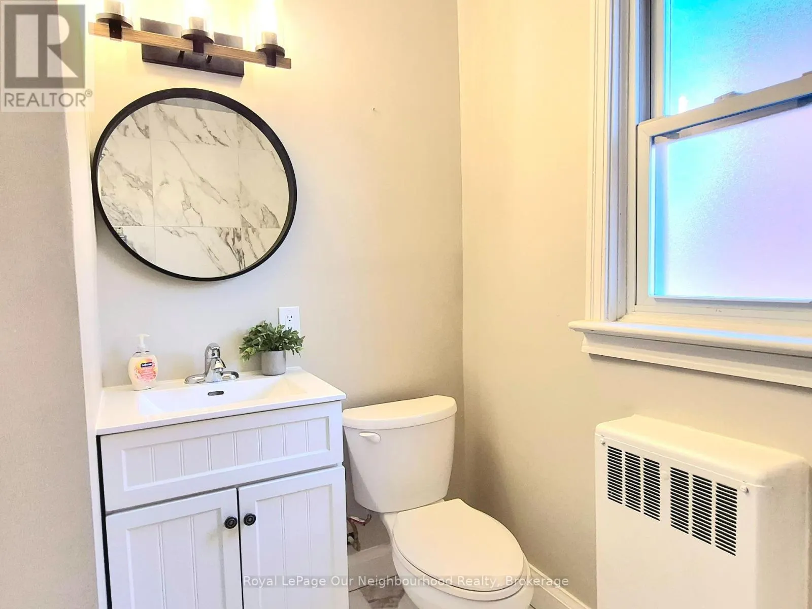 2 - 855 SIMCOE STREET N #2