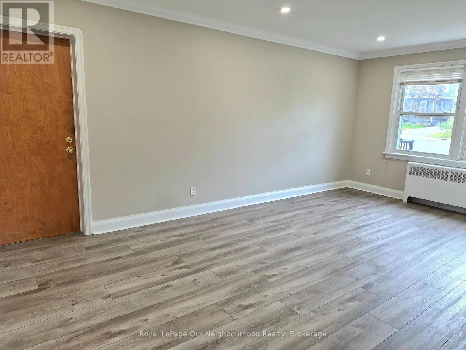 2 - 855 SIMCOE STREET N #2