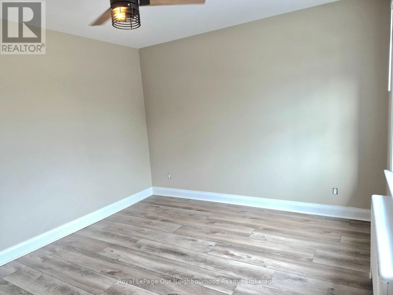 2 - 855 SIMCOE STREET N #2