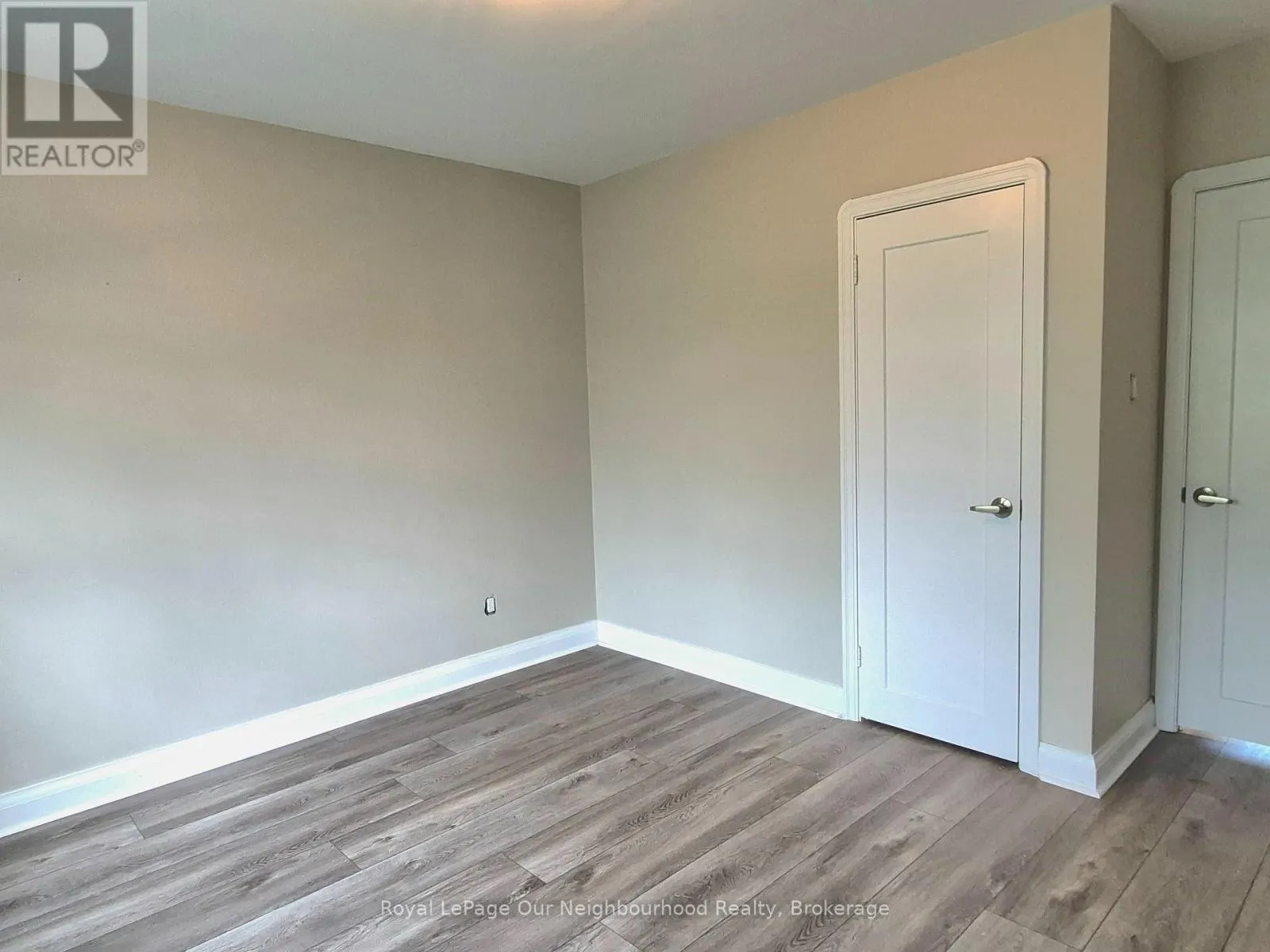 2 - 855 SIMCOE STREET N #2