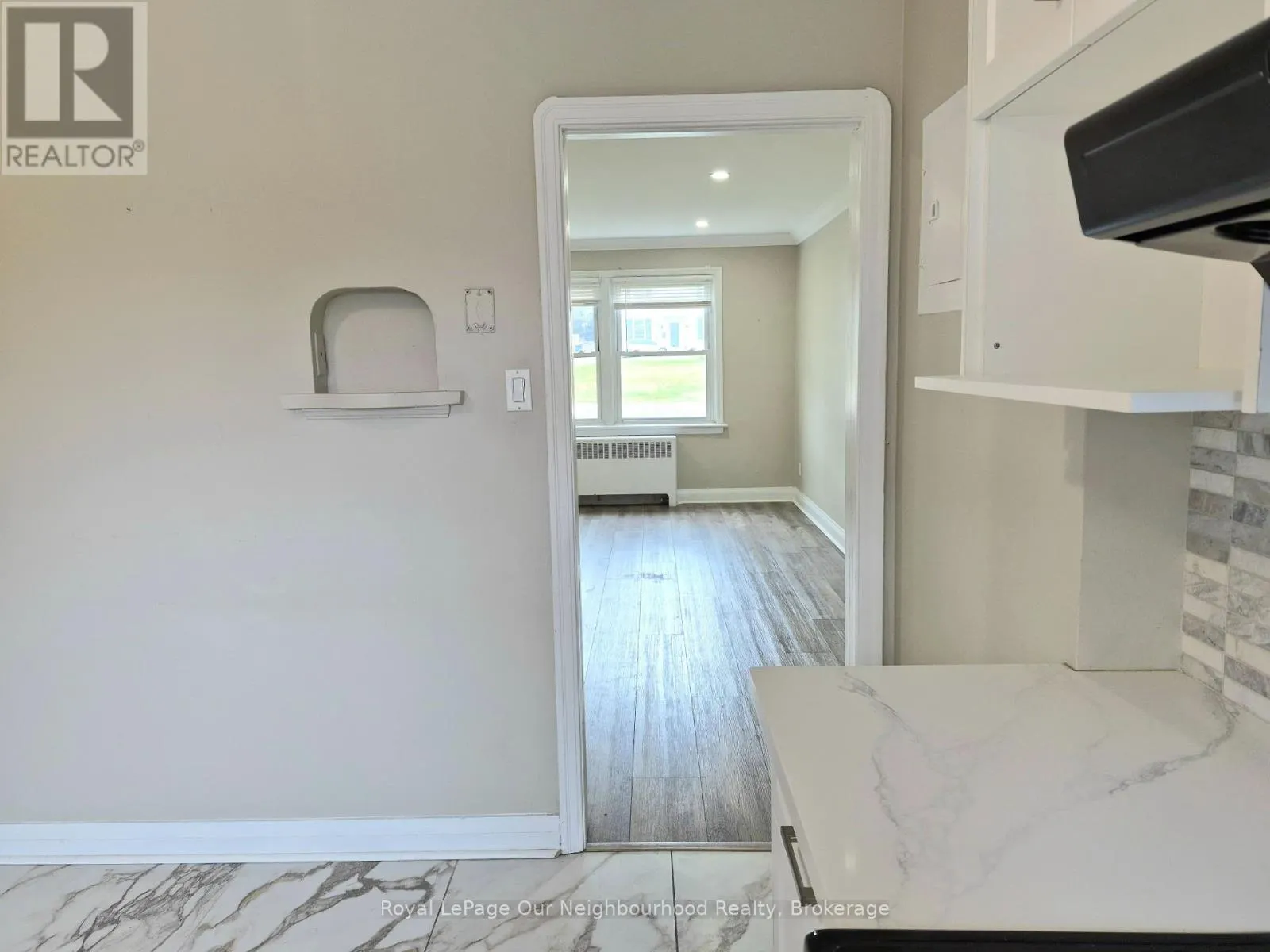 2 - 855 SIMCOE STREET N #2