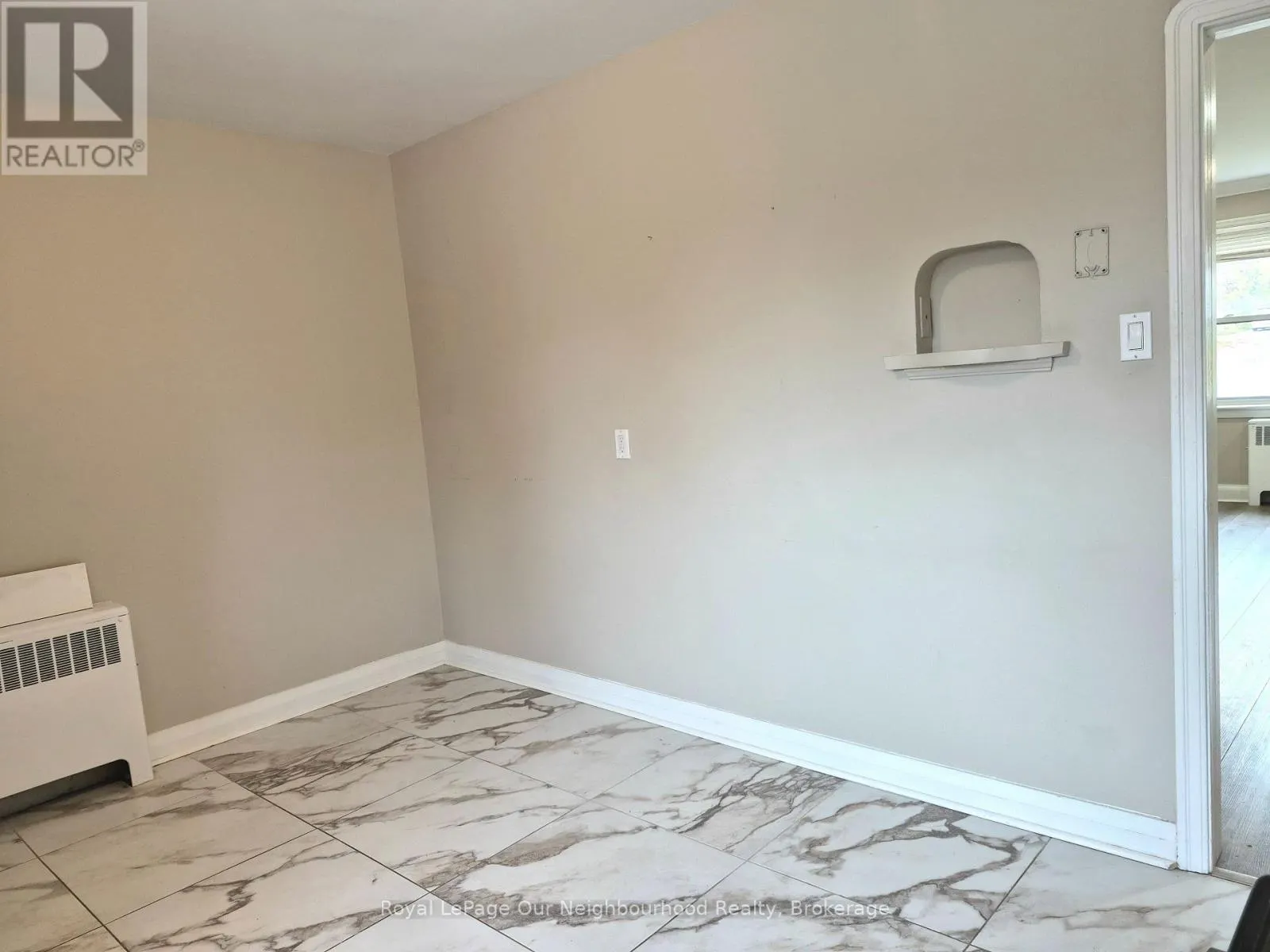 2 - 855 SIMCOE STREET N #2