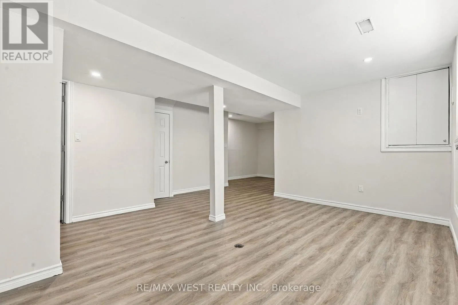 12 WAVERLY STREET S