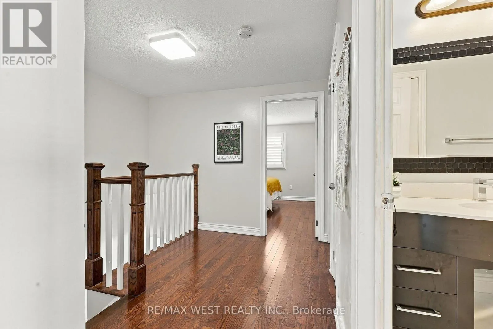 12 WAVERLY STREET S