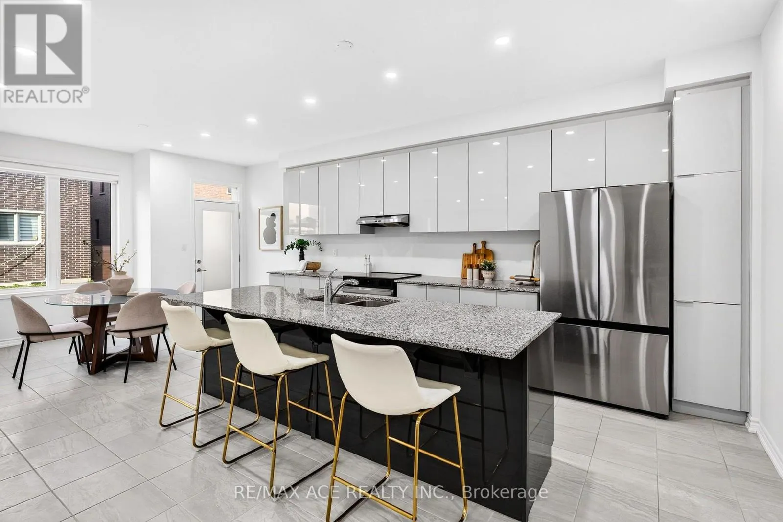 1408 MOCKINGBIRD SQUARE