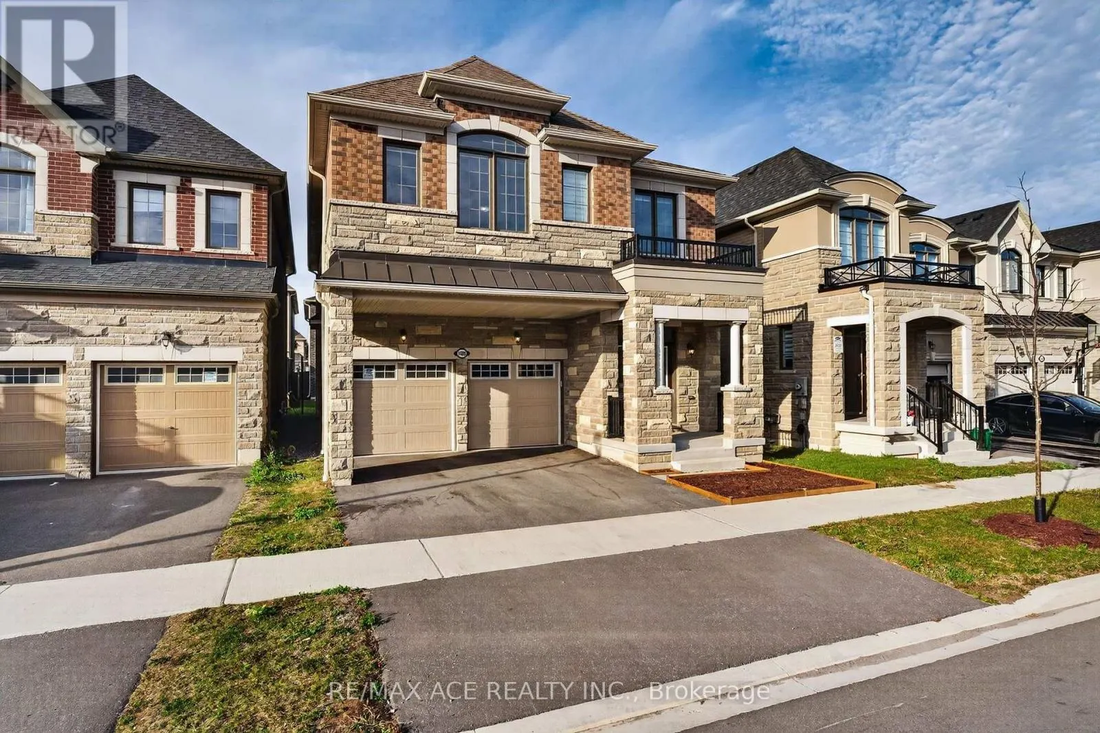 1408 MOCKINGBIRD SQUARE