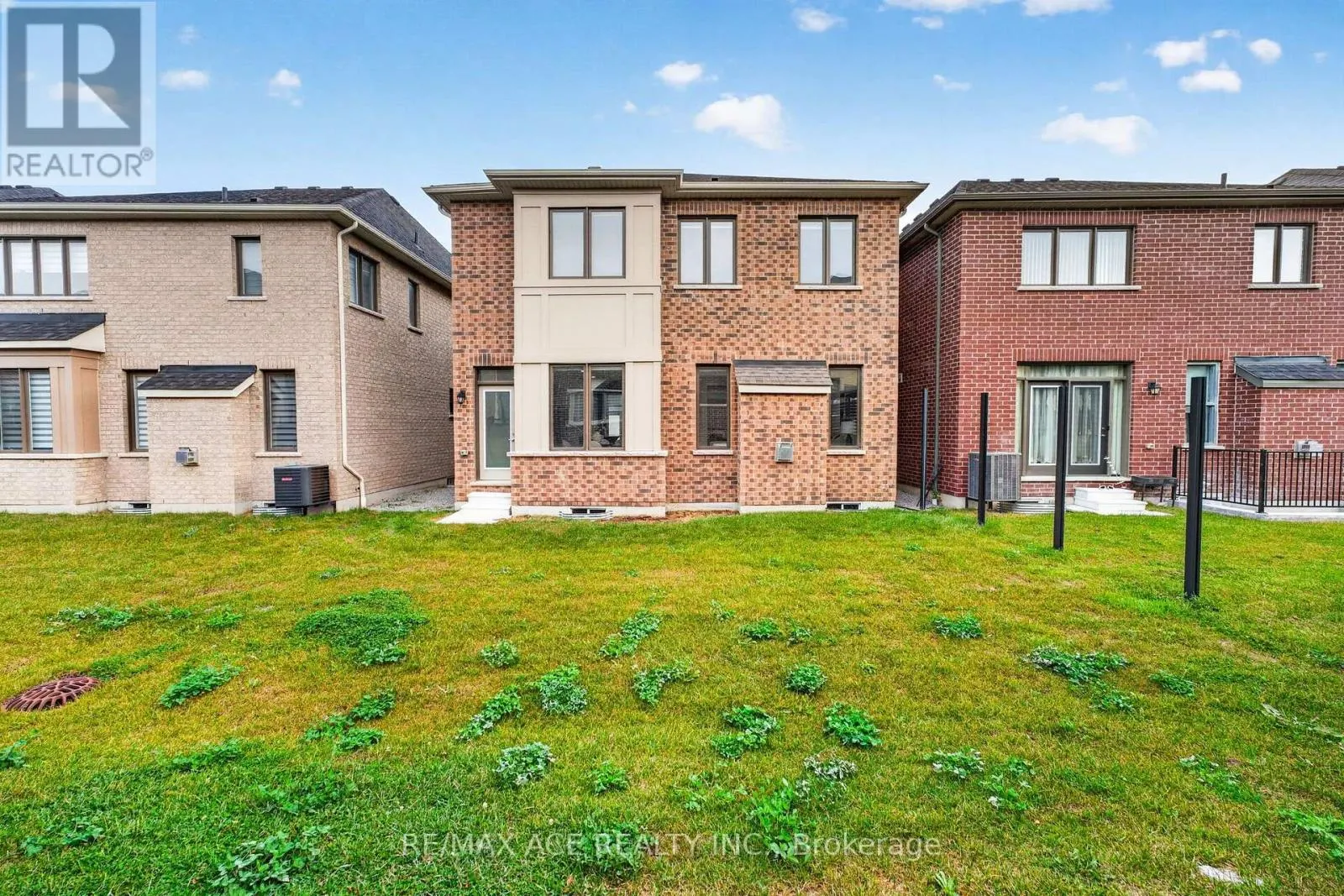 1408 MOCKINGBIRD SQUARE