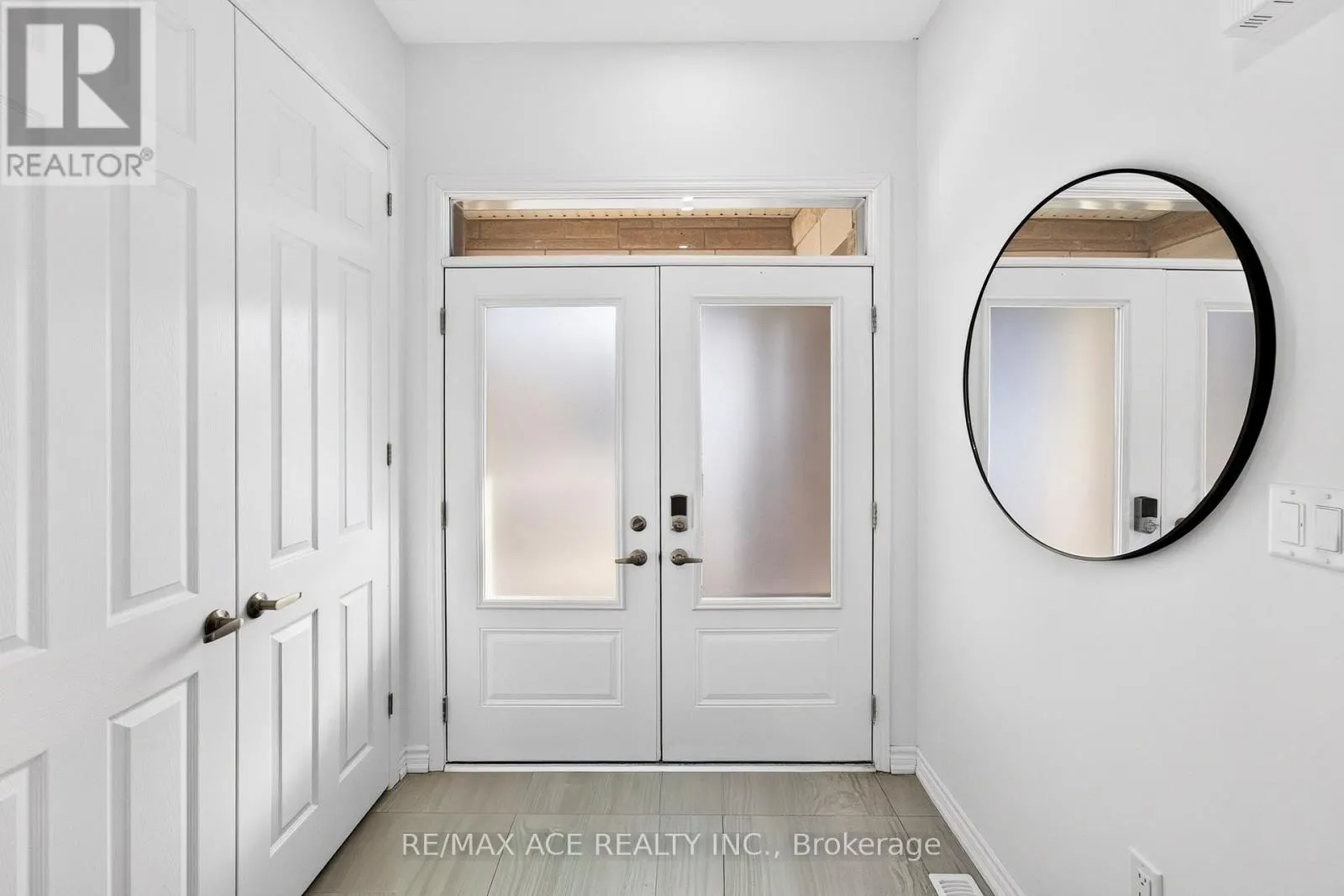 1408 MOCKINGBIRD SQUARE