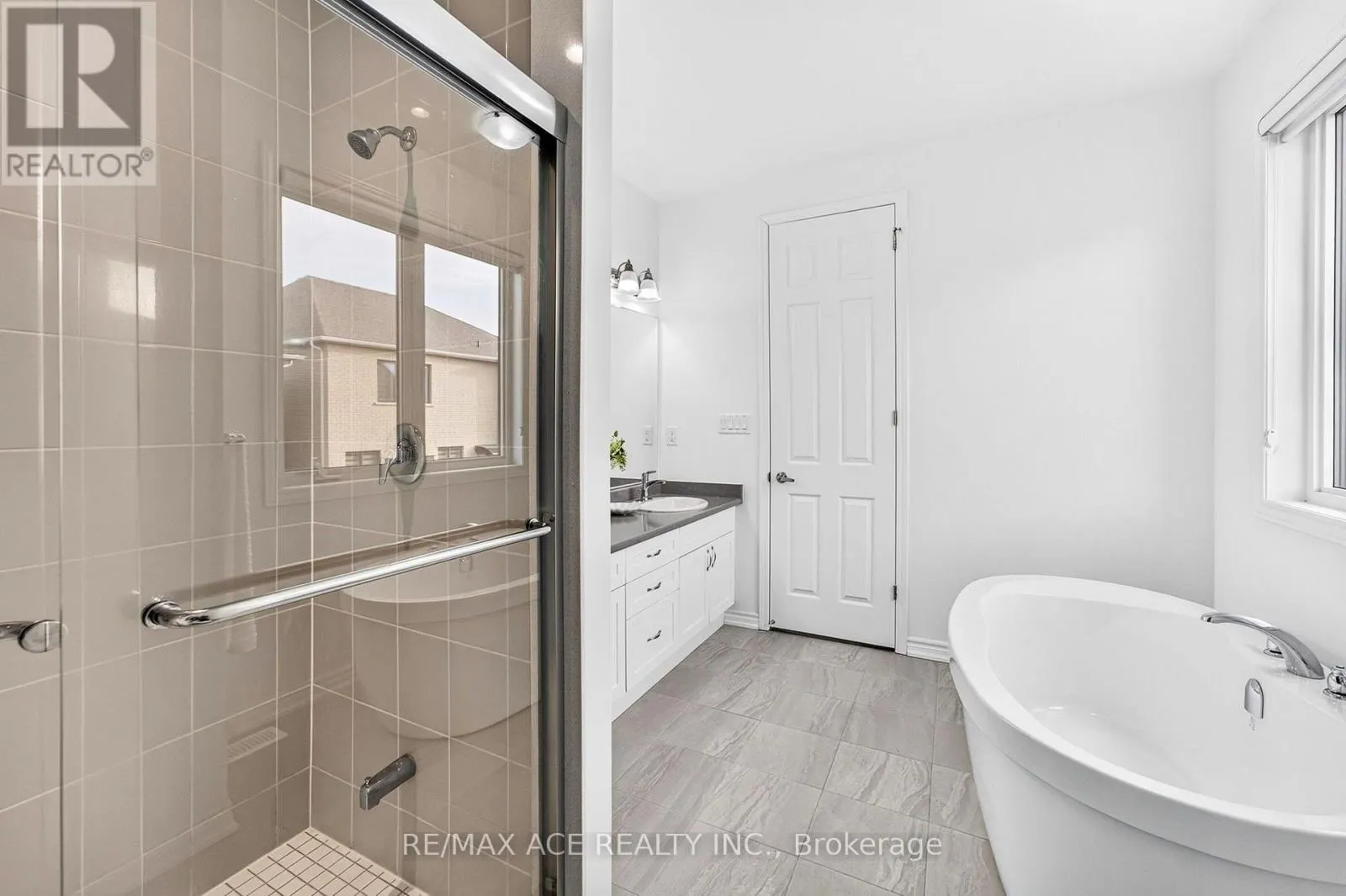 1408 MOCKINGBIRD SQUARE