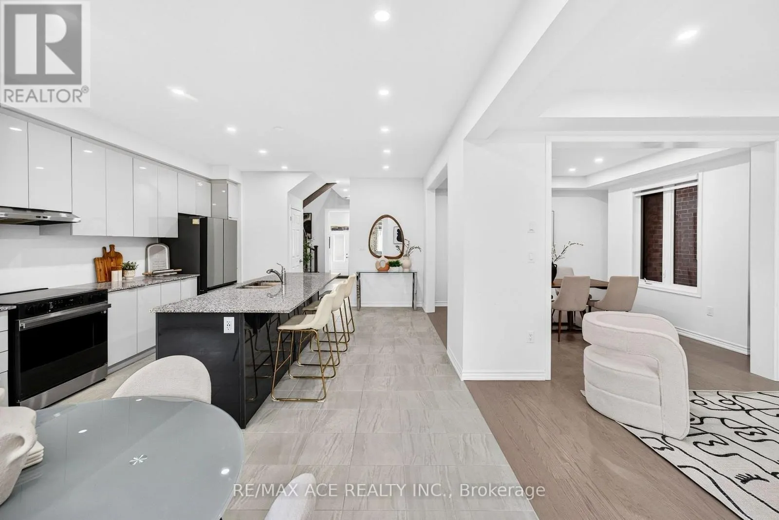 1408 MOCKINGBIRD SQUARE