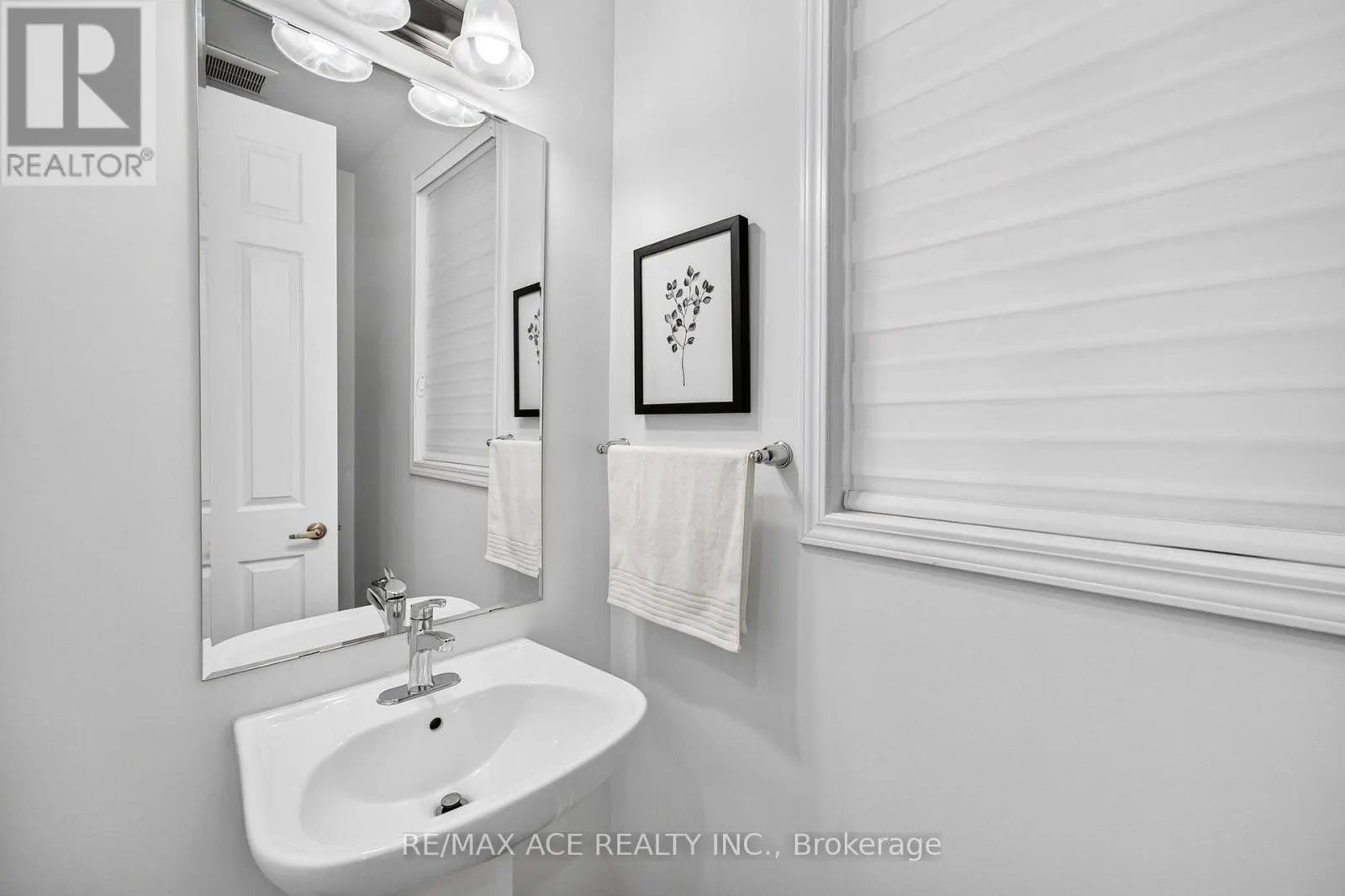 1408 MOCKINGBIRD SQUARE