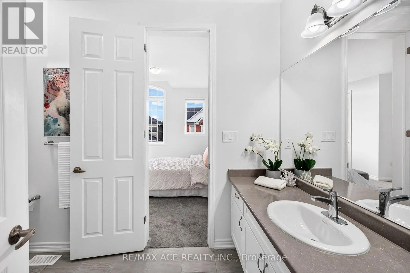 1408 MOCKINGBIRD SQUARE