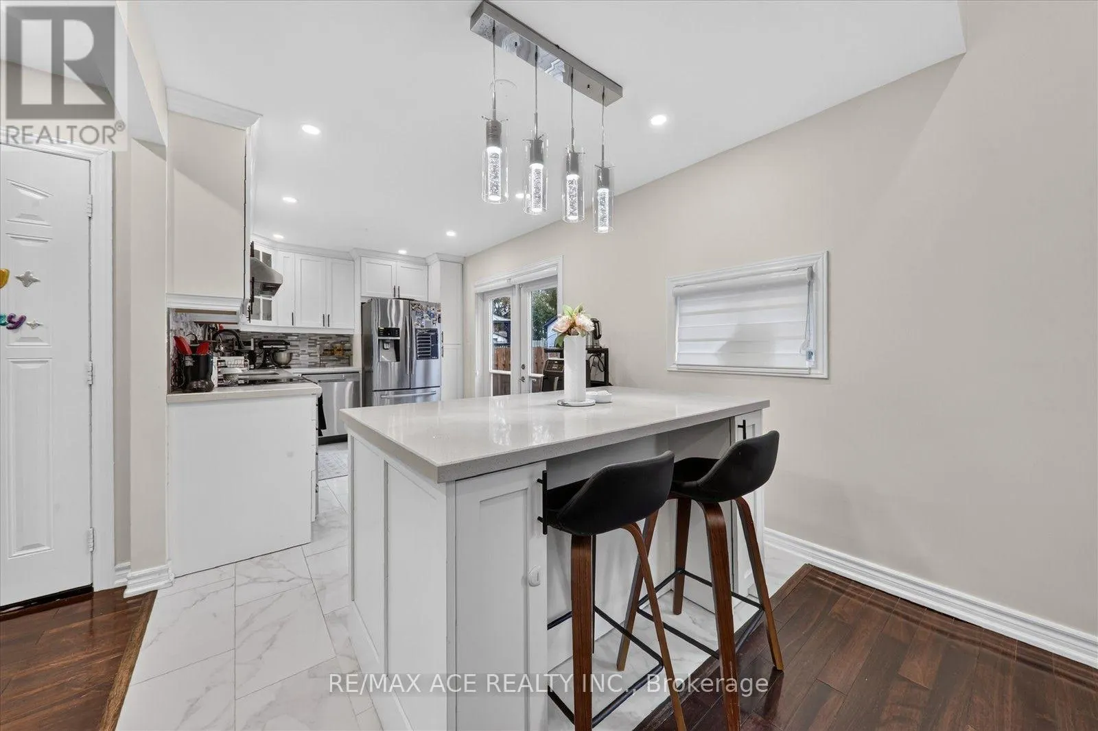 4 RENFIELD CRESCENT