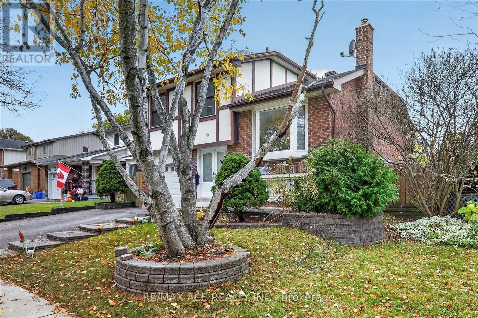 4 RENFIELD CRESCENT