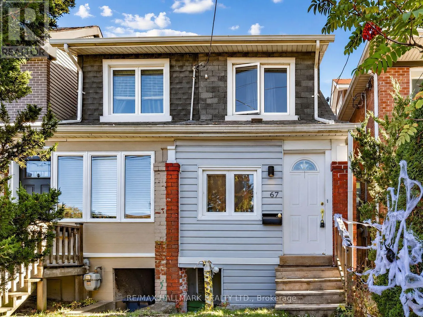 67 AMROTH AVENUE