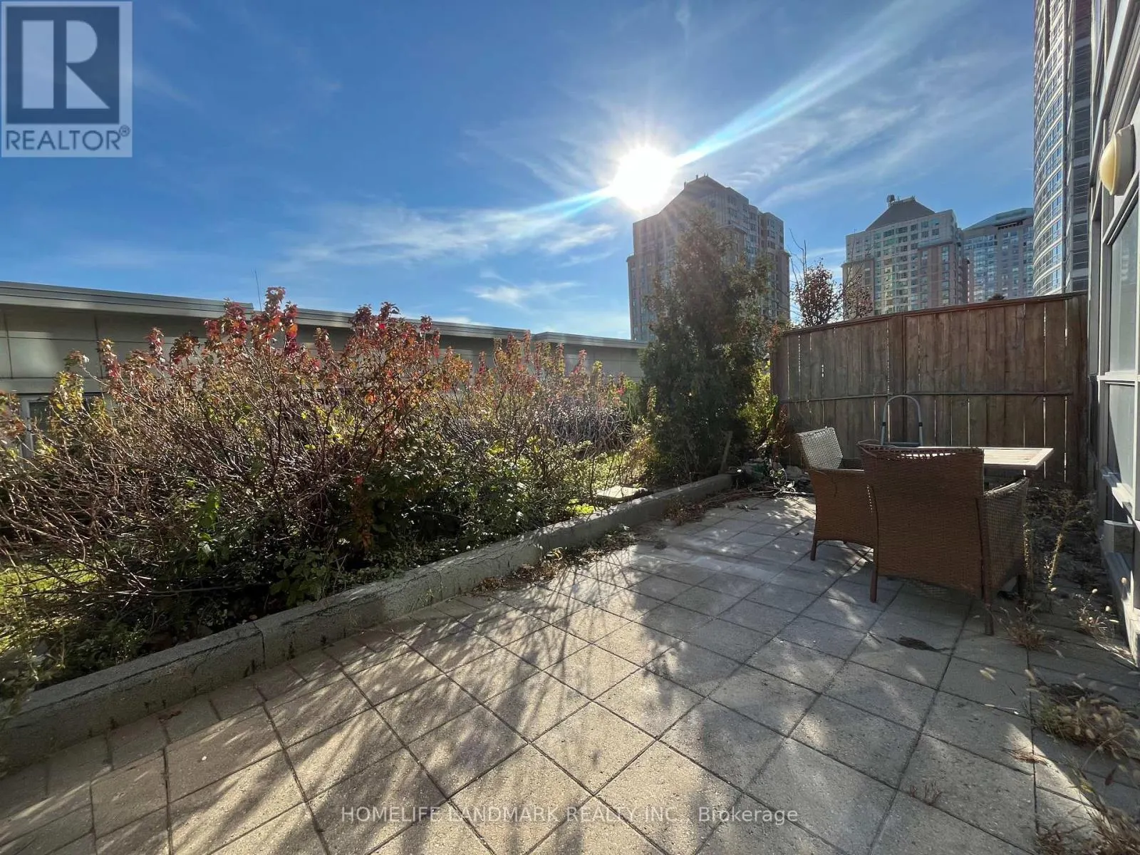 508 - 38 LEE CENTRE DRIVE