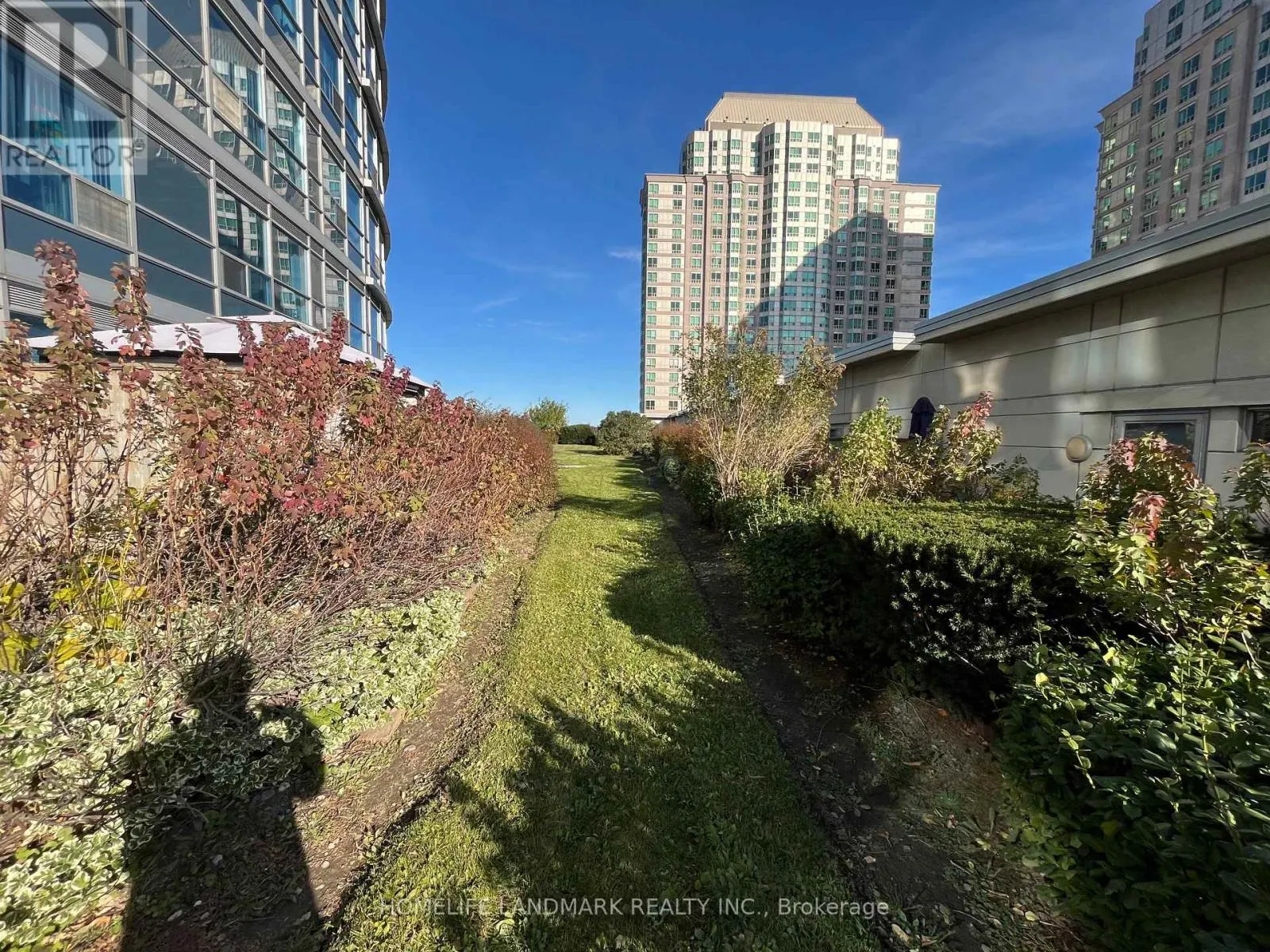 508 - 38 LEE CENTRE DRIVE