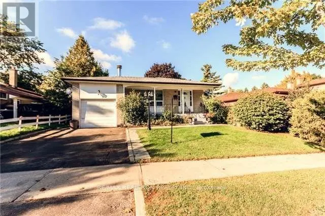22 GRISELDA CRESCENT