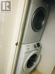 1810 - 160 ALTON TOWERS CIRCLE