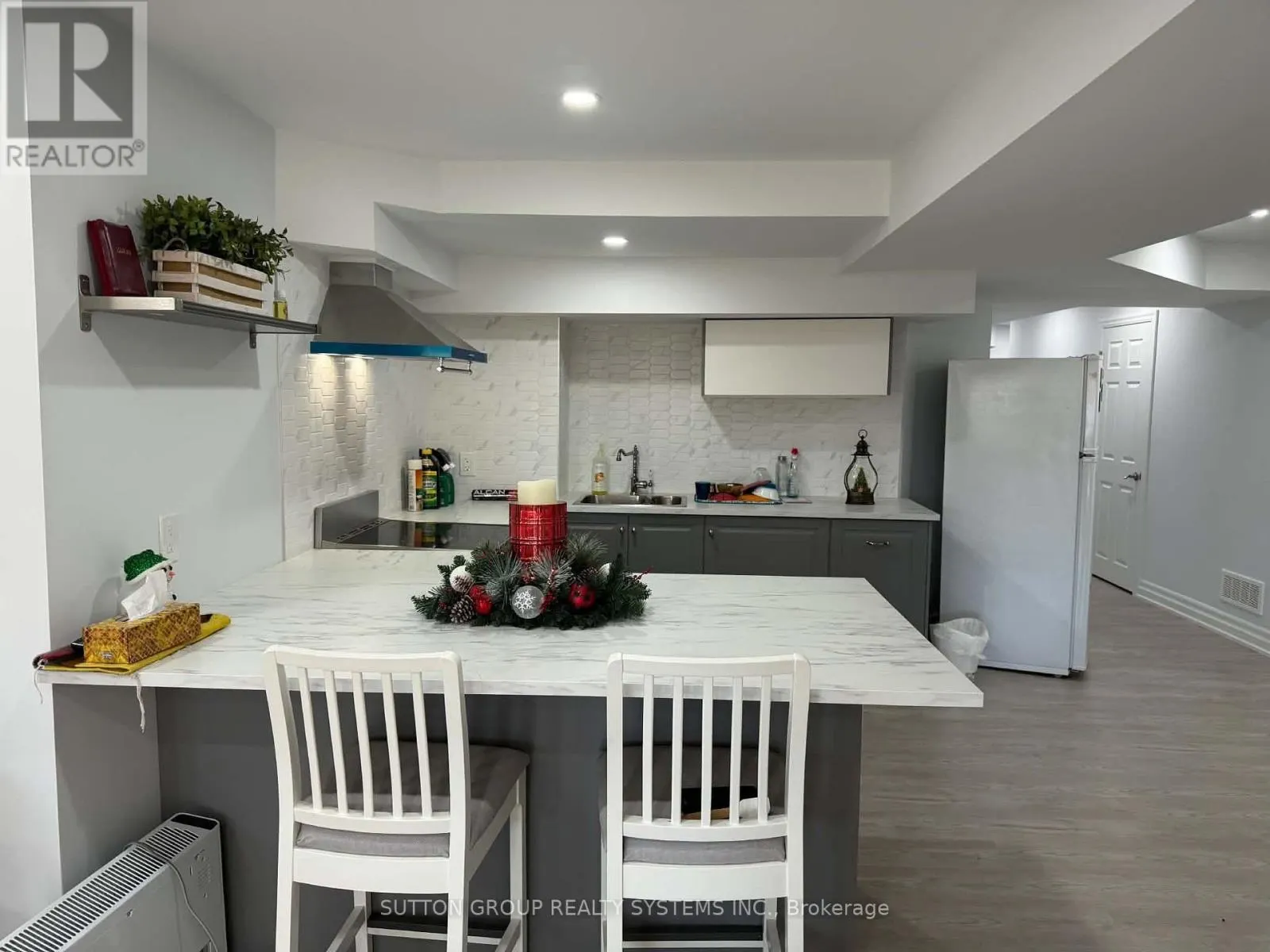 2541 SNOW KNIGHT DRIVE