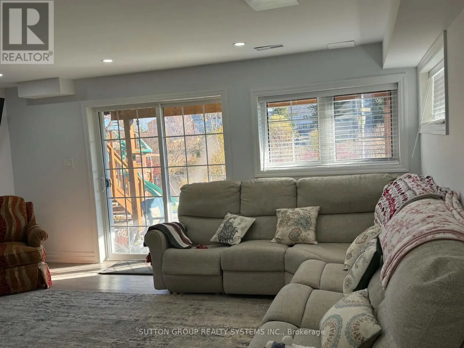 2541 SNOW KNIGHT DRIVE