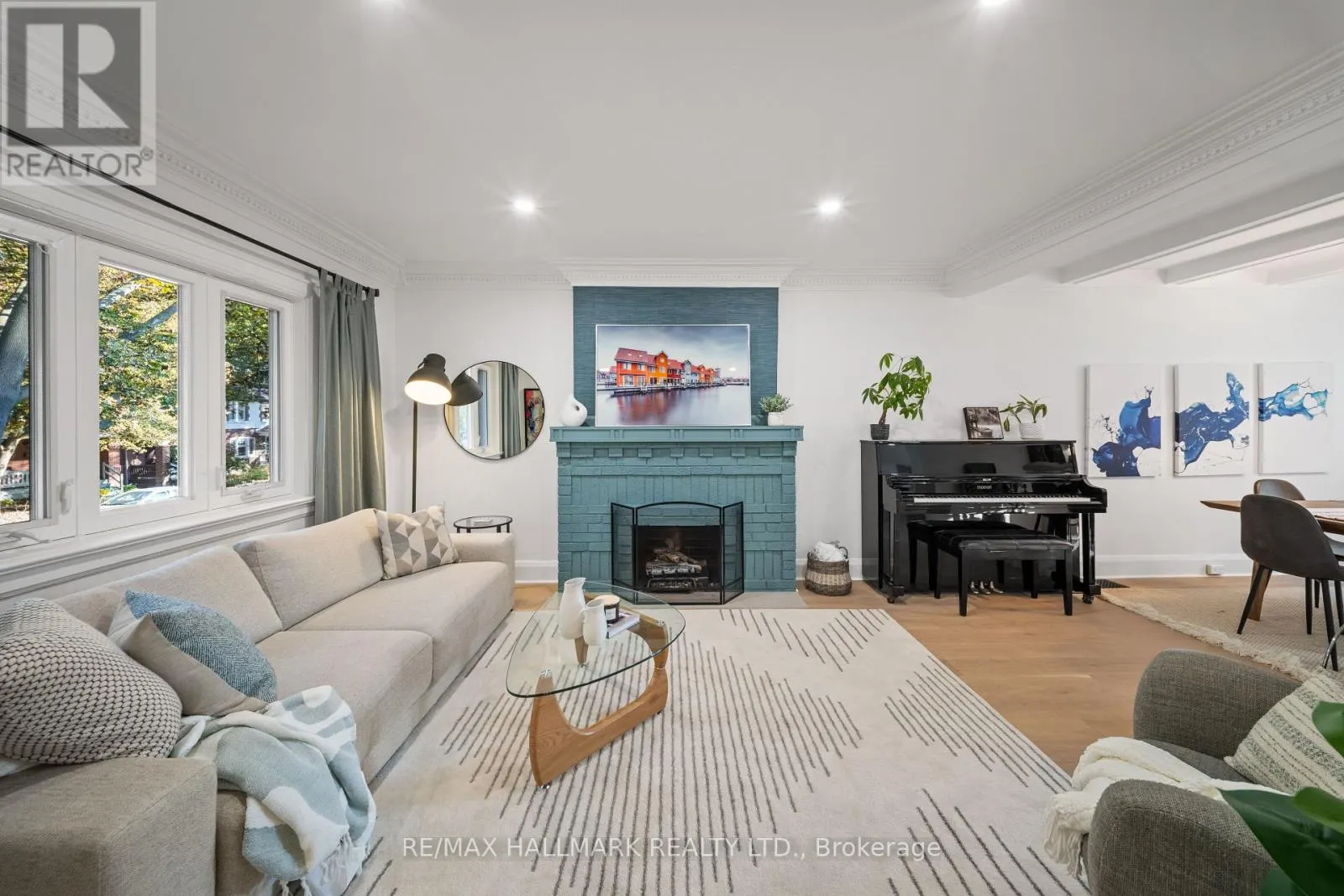 34 HIGHCROFT ROAD