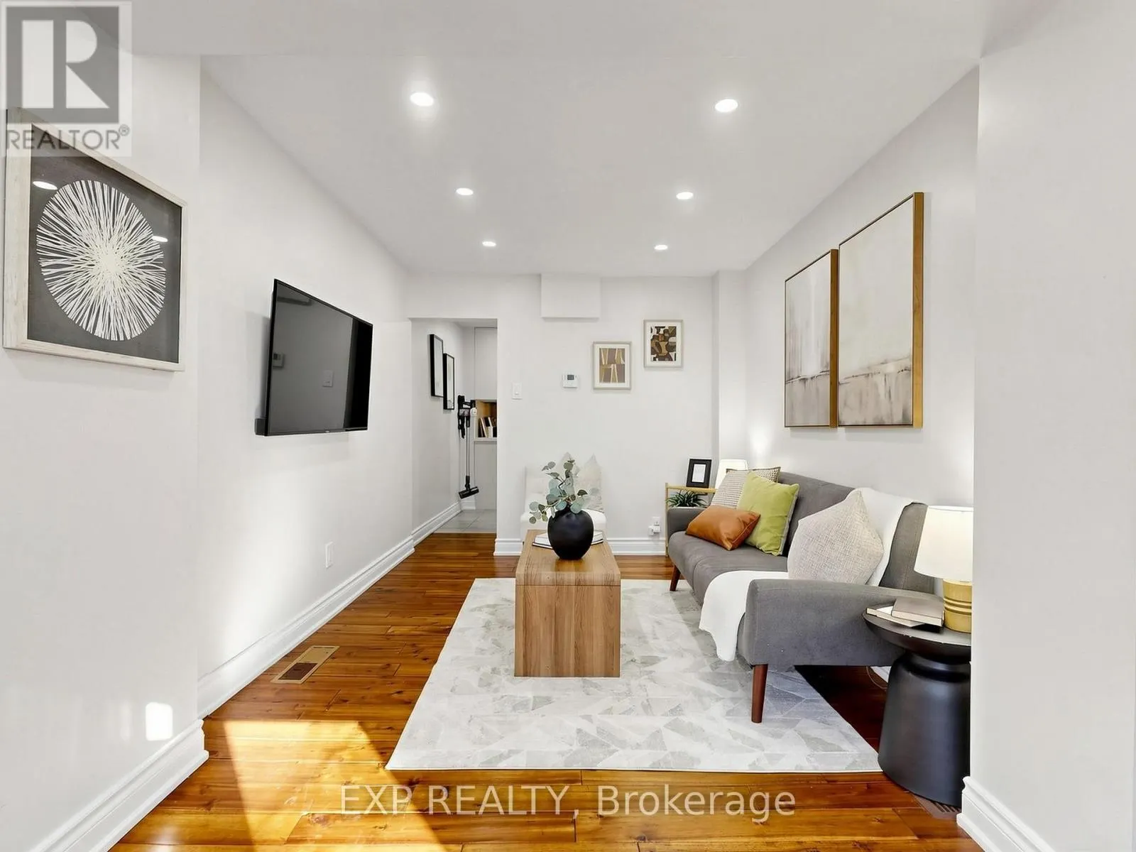 827 CRAVEN ROAD