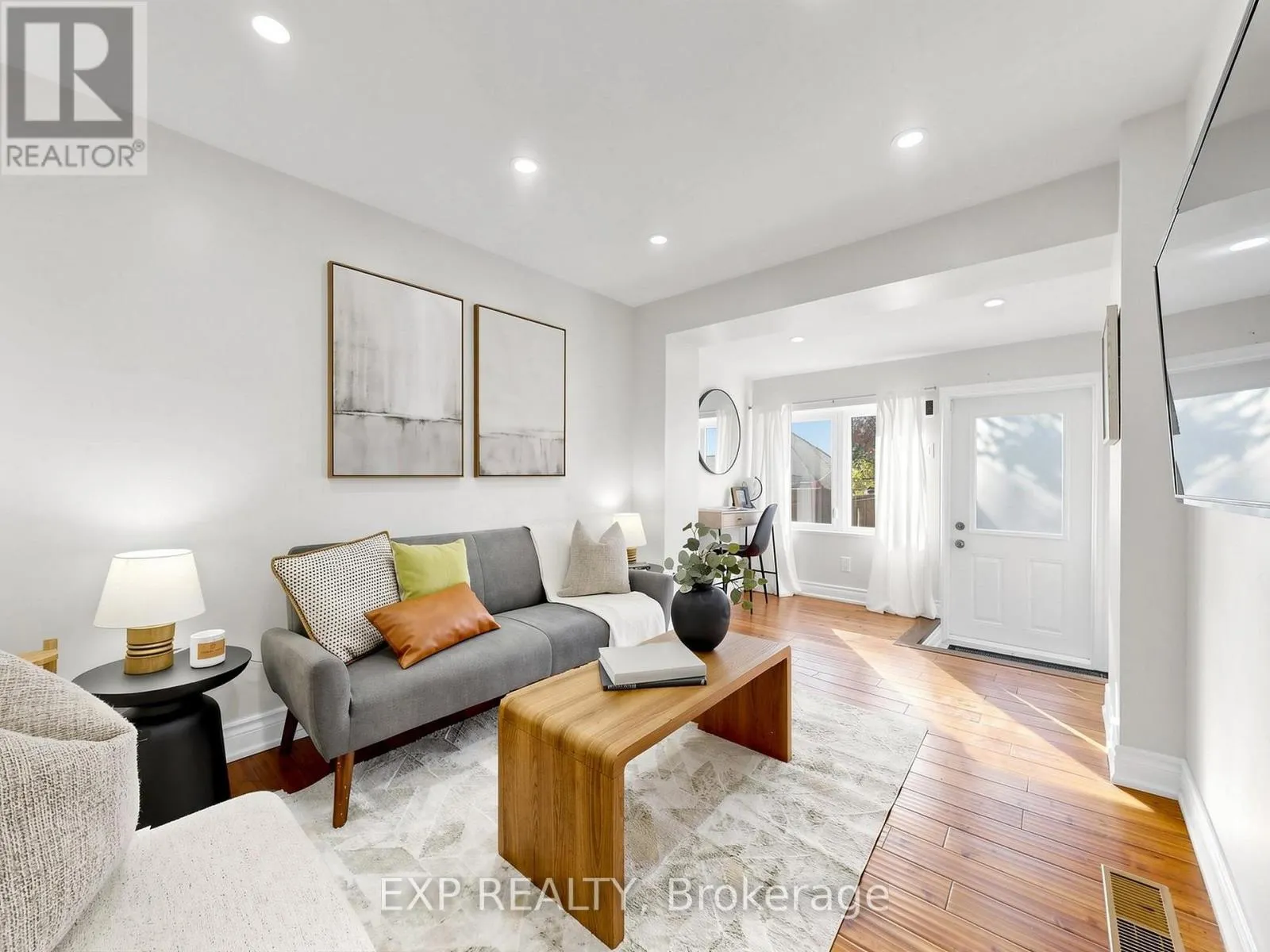 827 CRAVEN ROAD