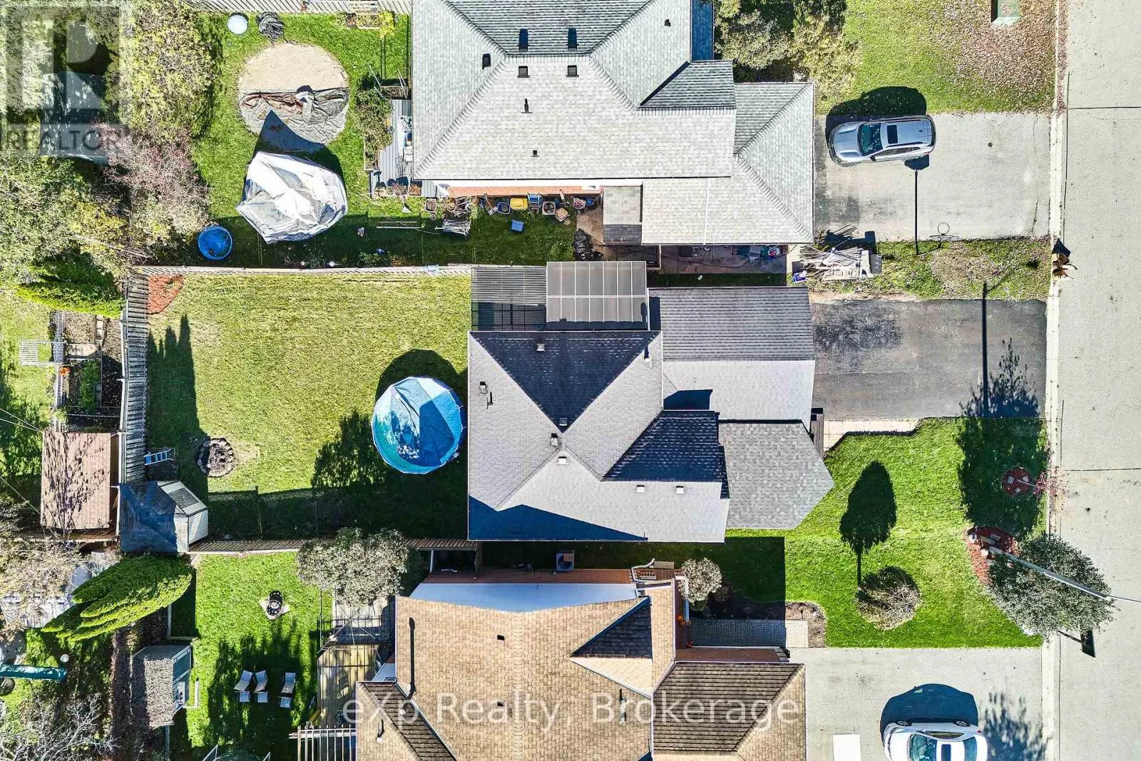 34 HOOPER SQUARE