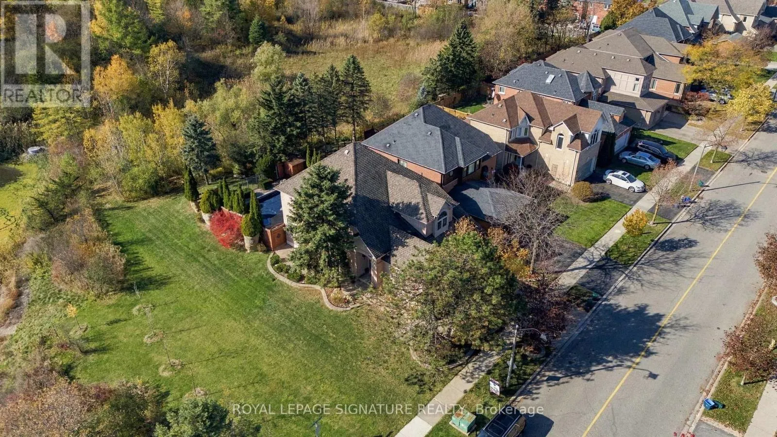 1604 VALLEY RIDGE CRESCENT