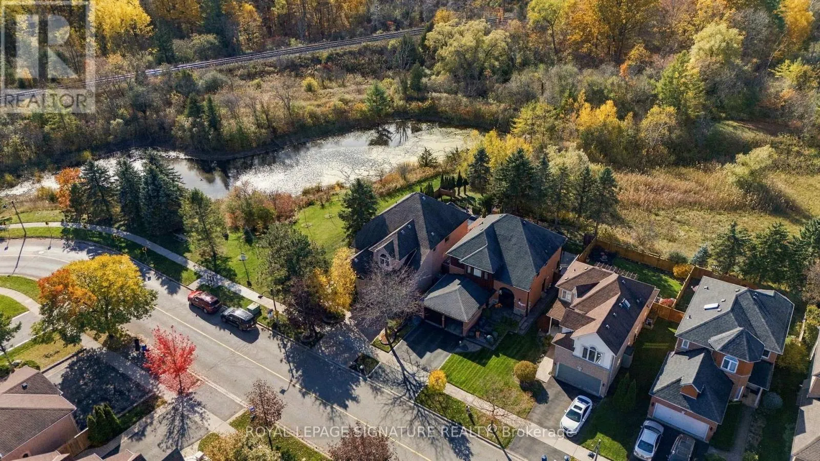 1604 VALLEY RIDGE CRESCENT