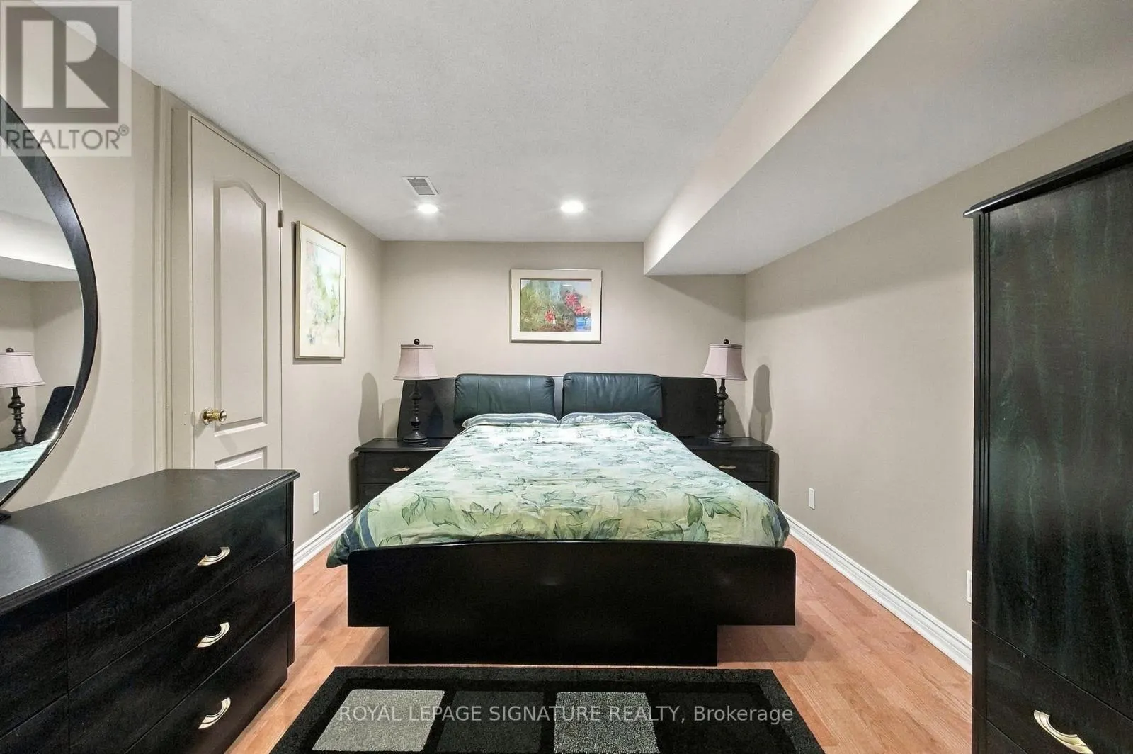 1604 VALLEY RIDGE CRESCENT