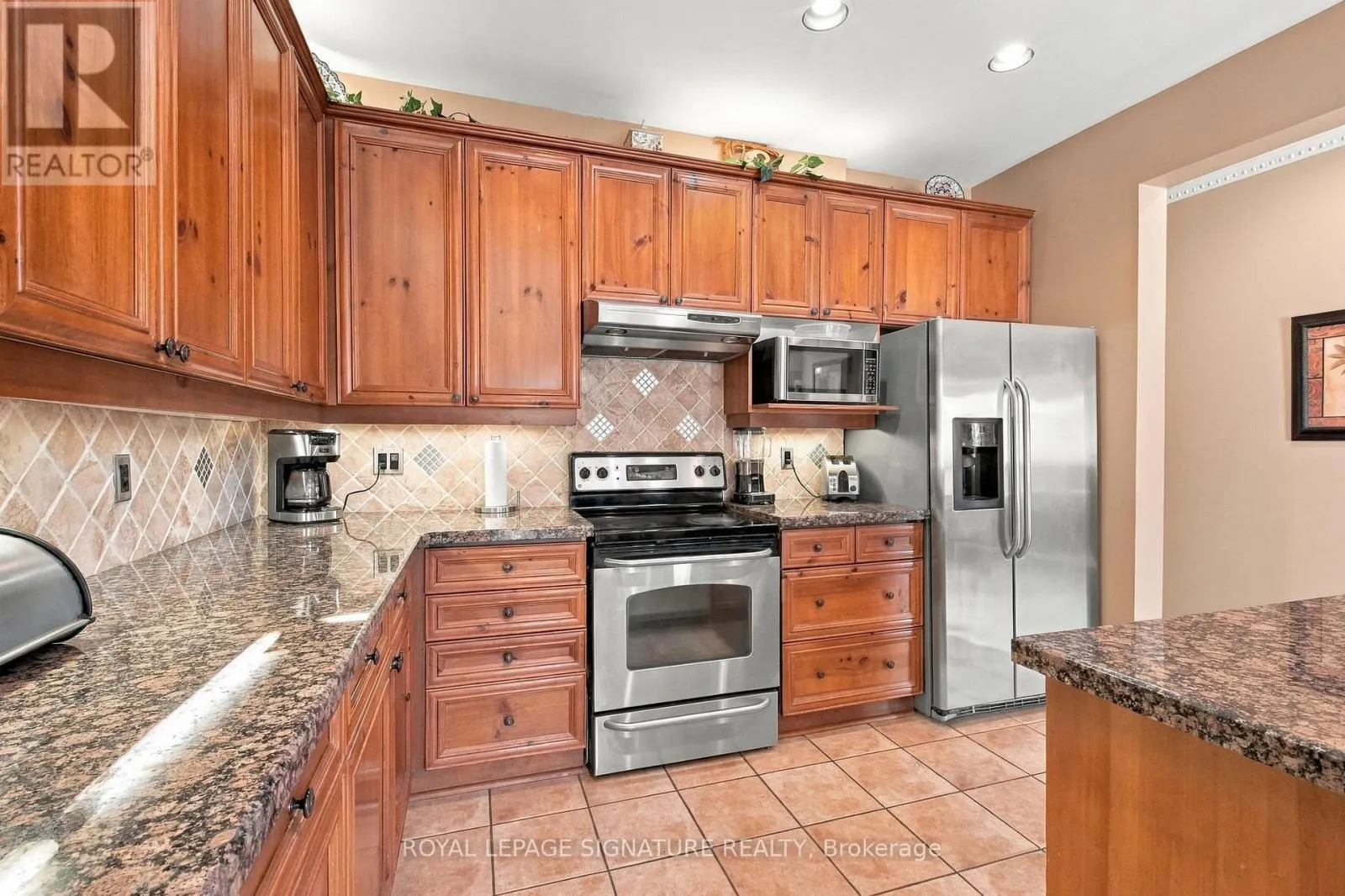1604 VALLEY RIDGE CRESCENT