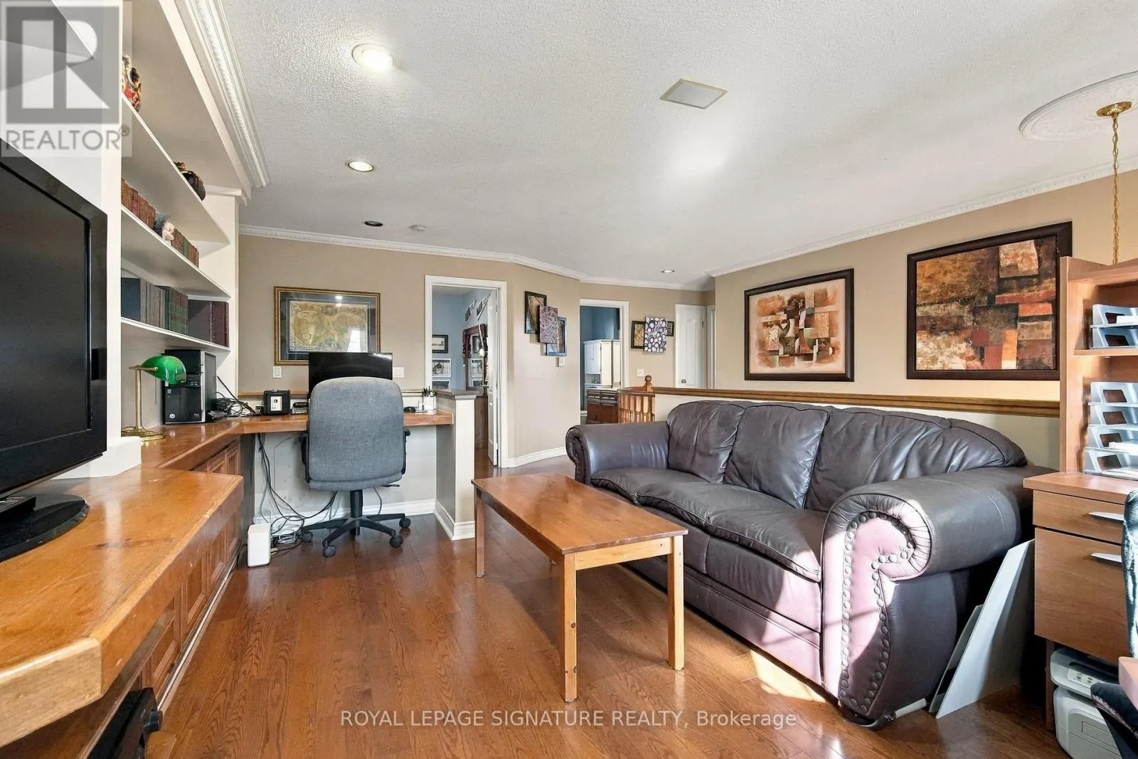 1604 VALLEY RIDGE CRESCENT