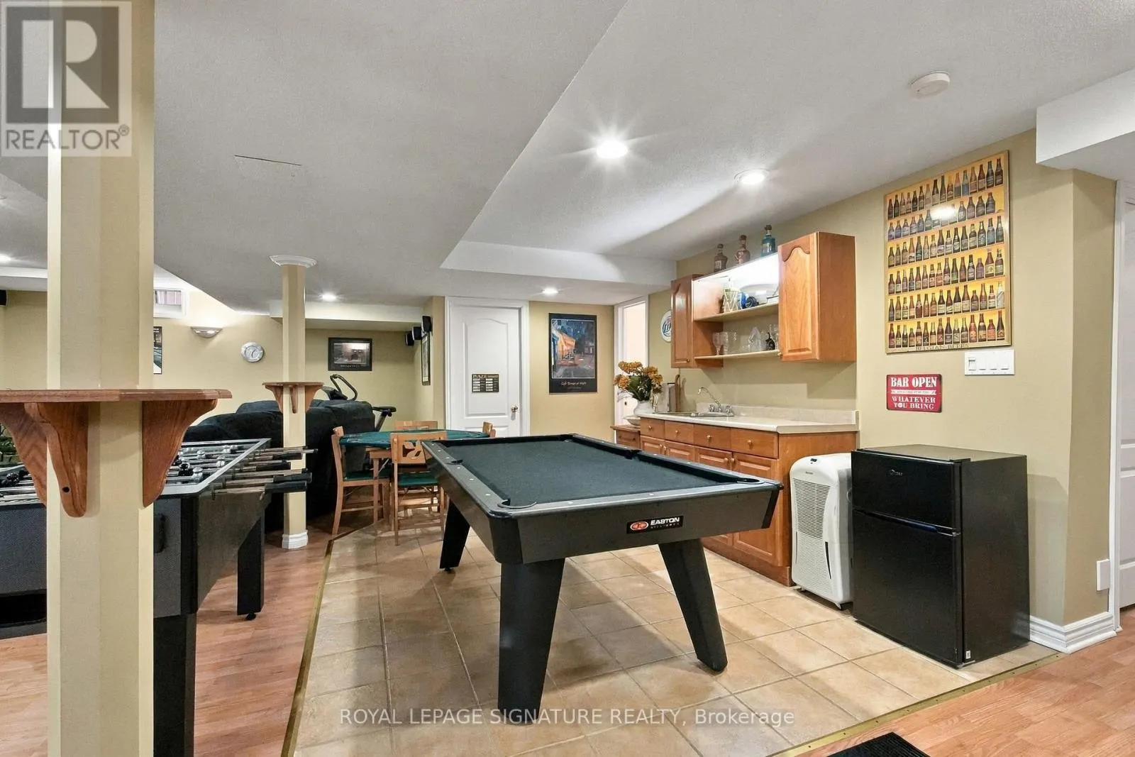 1604 VALLEY RIDGE CRESCENT