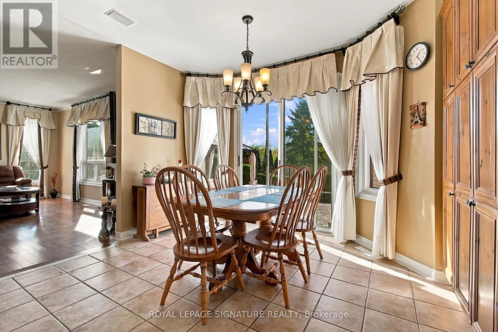 1604 VALLEY RIDGE CRESCENT