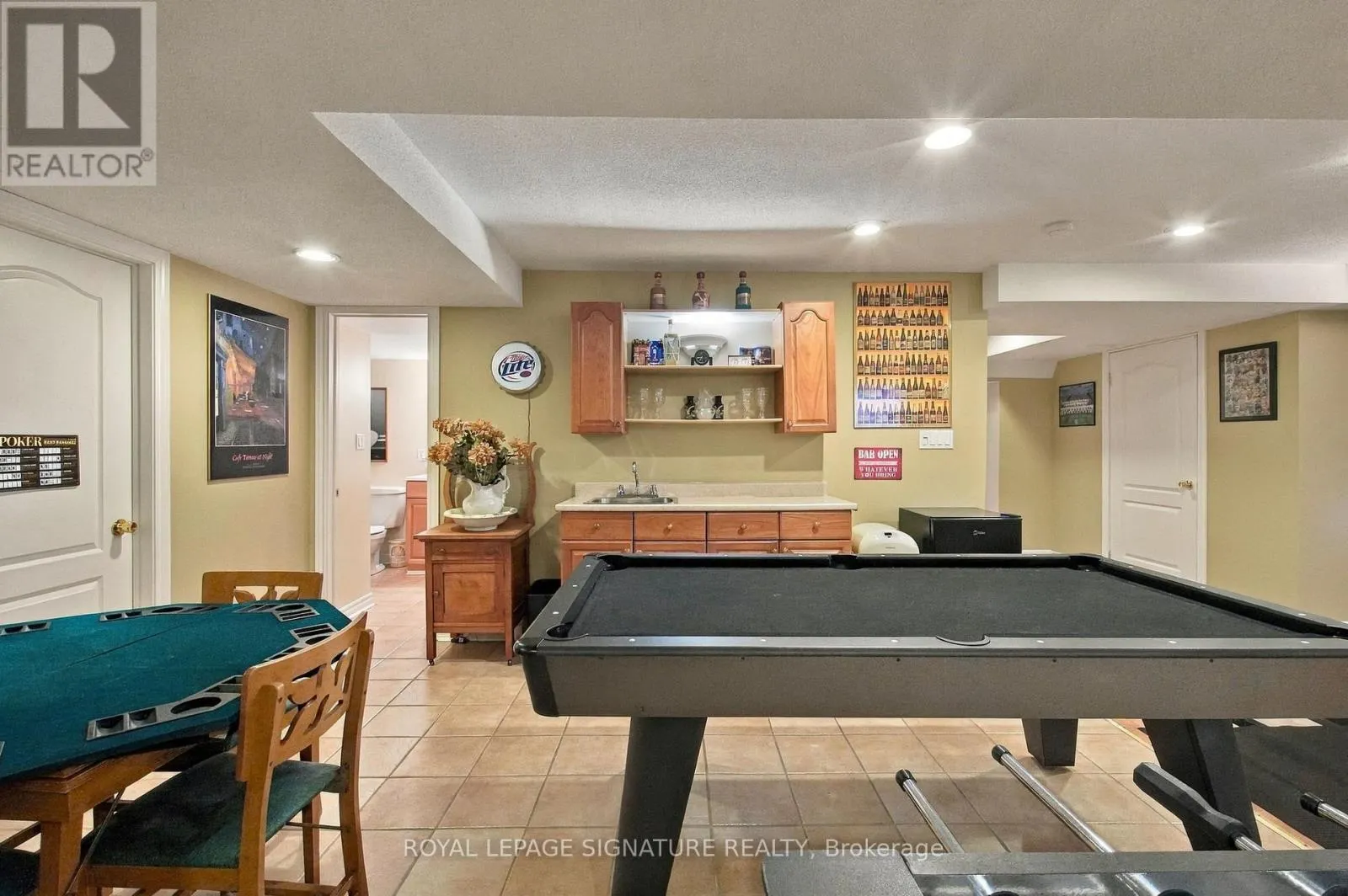 1604 VALLEY RIDGE CRESCENT