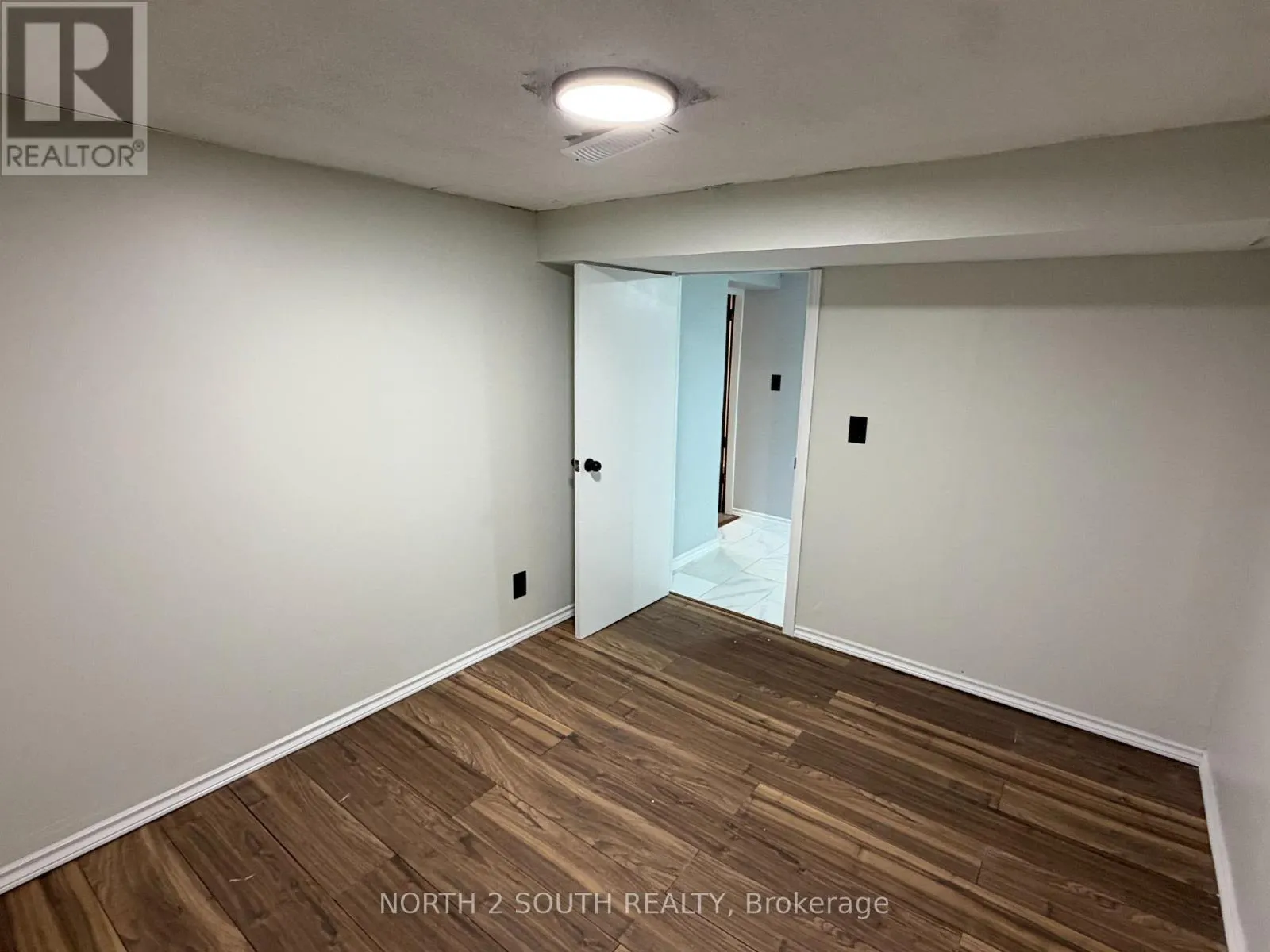 LOWER - 998 WARDEN AVENUE