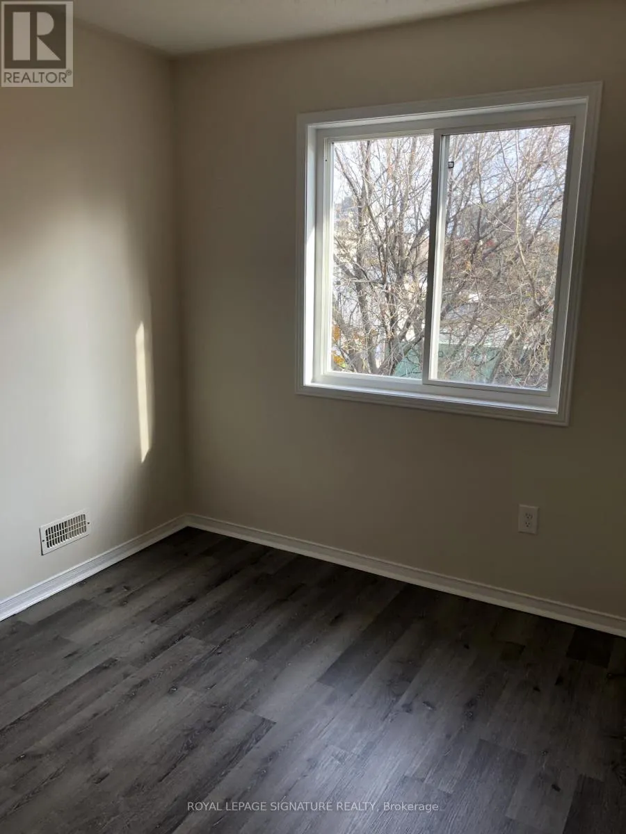 2 - 27 NASSAU STREET
