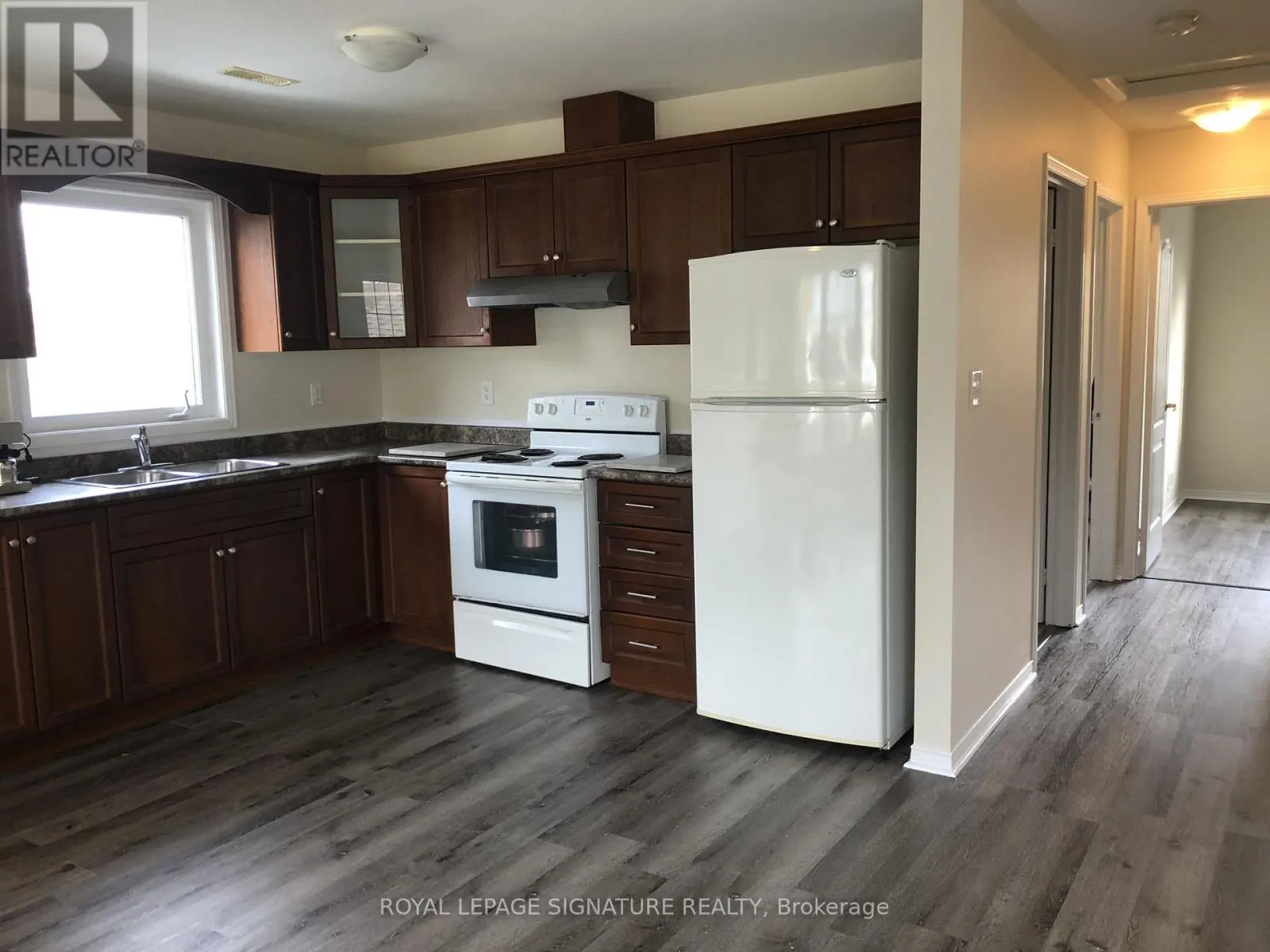 2 - 27 NASSAU STREET
