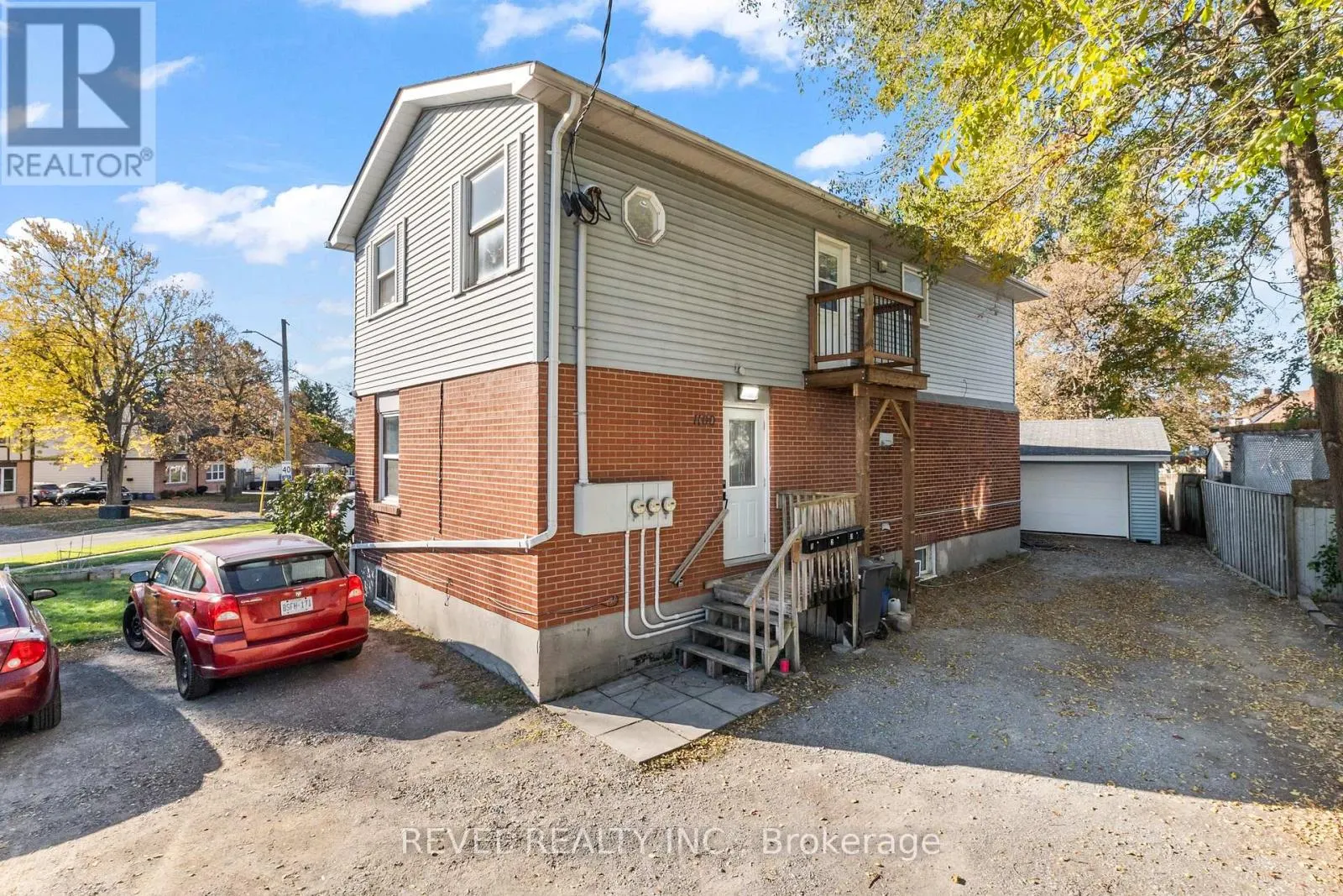 UNIT 2 - 1100 SIMCOE STREET S